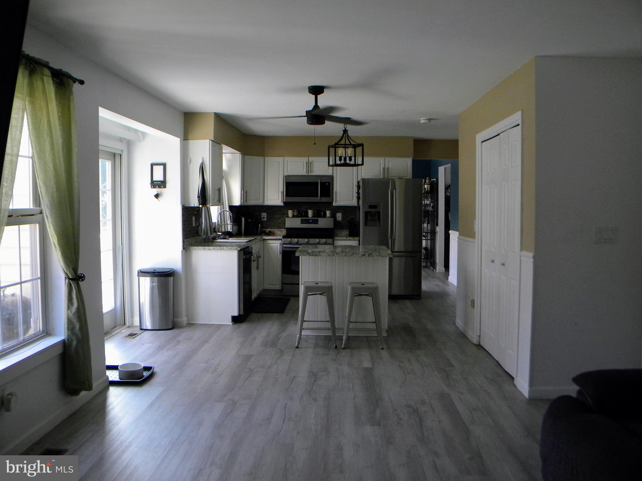 431 TWIN OAKS ROAD