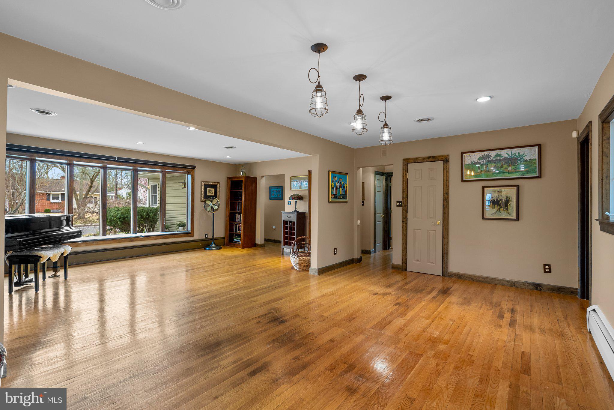 8 MARBURY ROAD