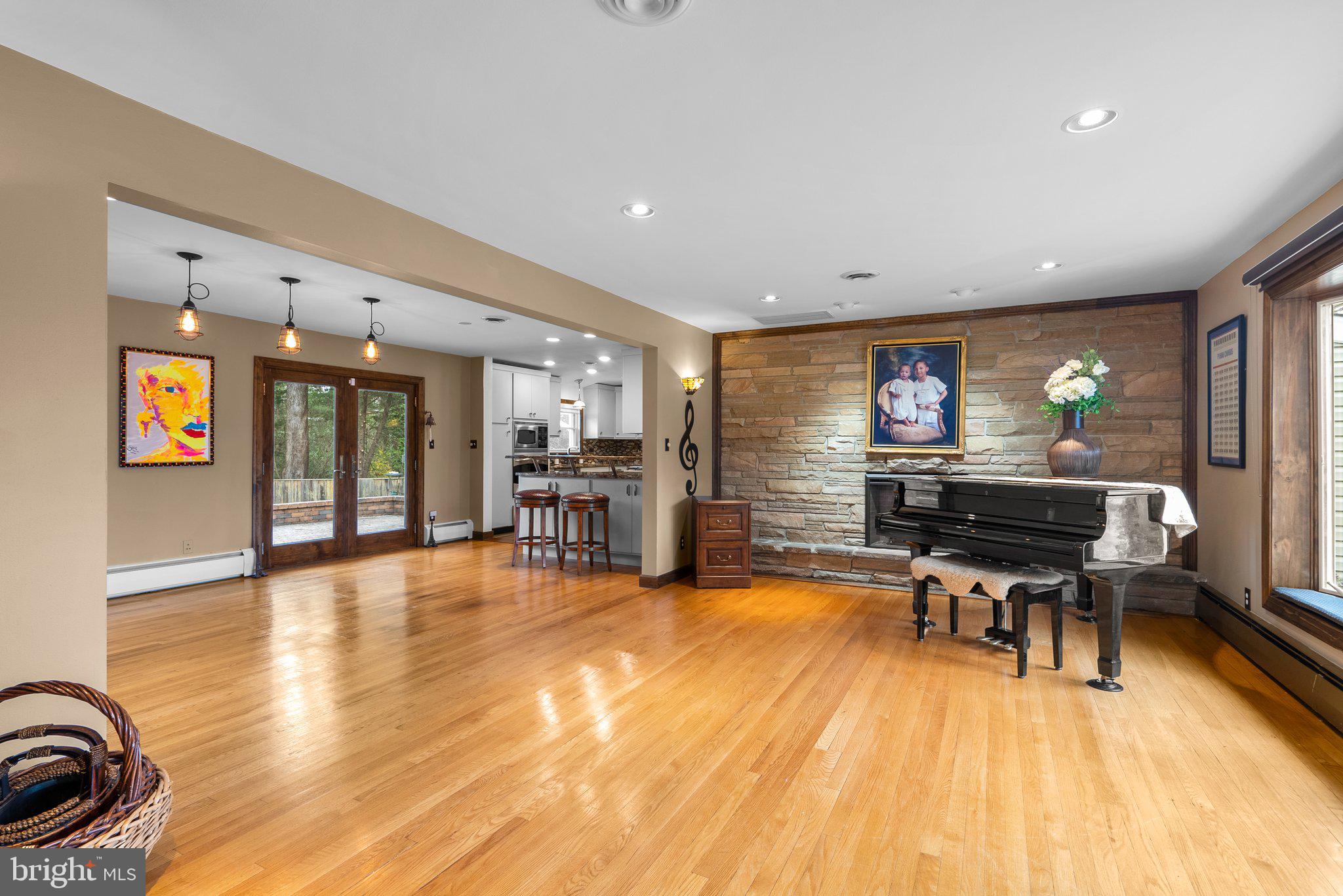 8 MARBURY ROAD
