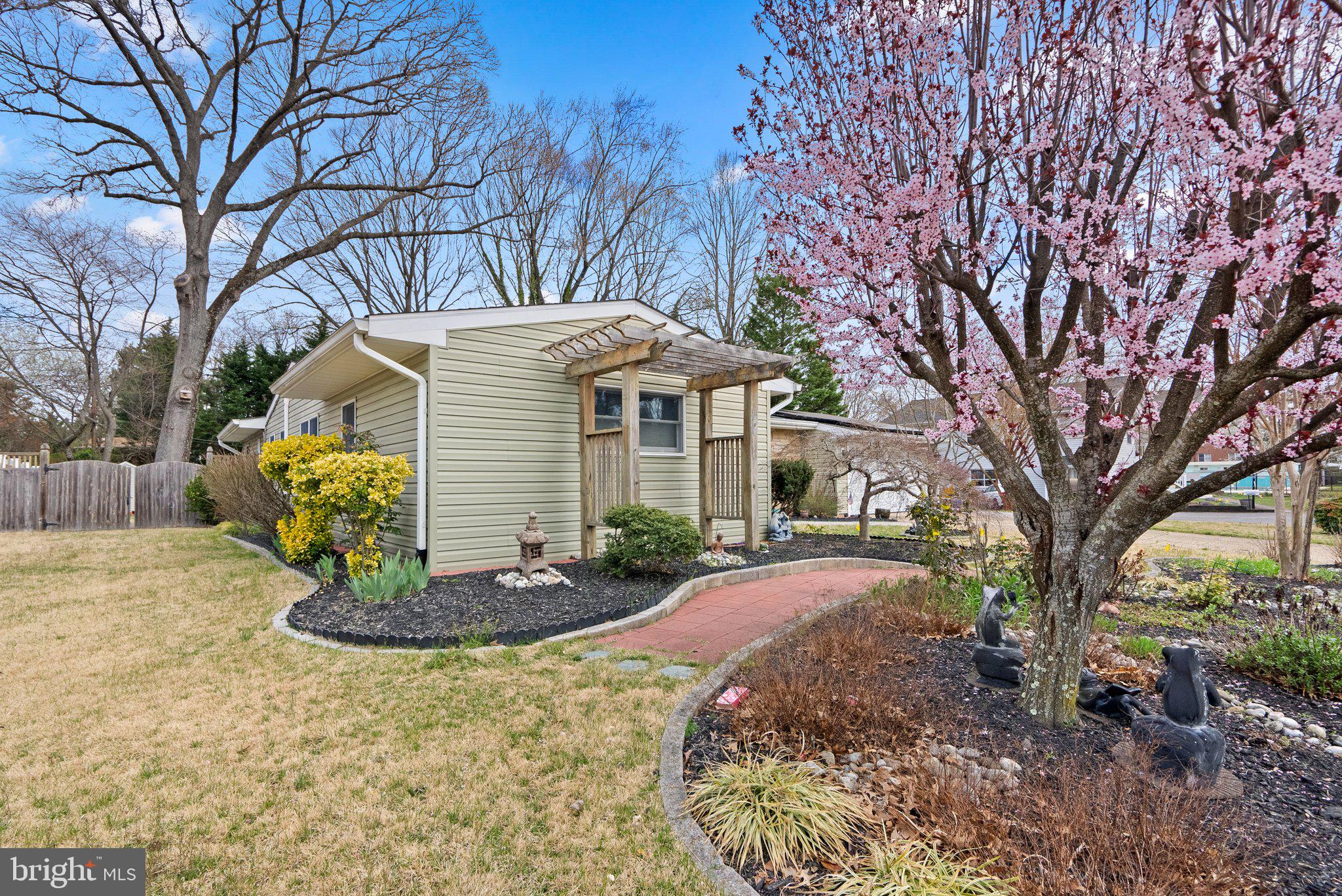 8 MARBURY ROAD