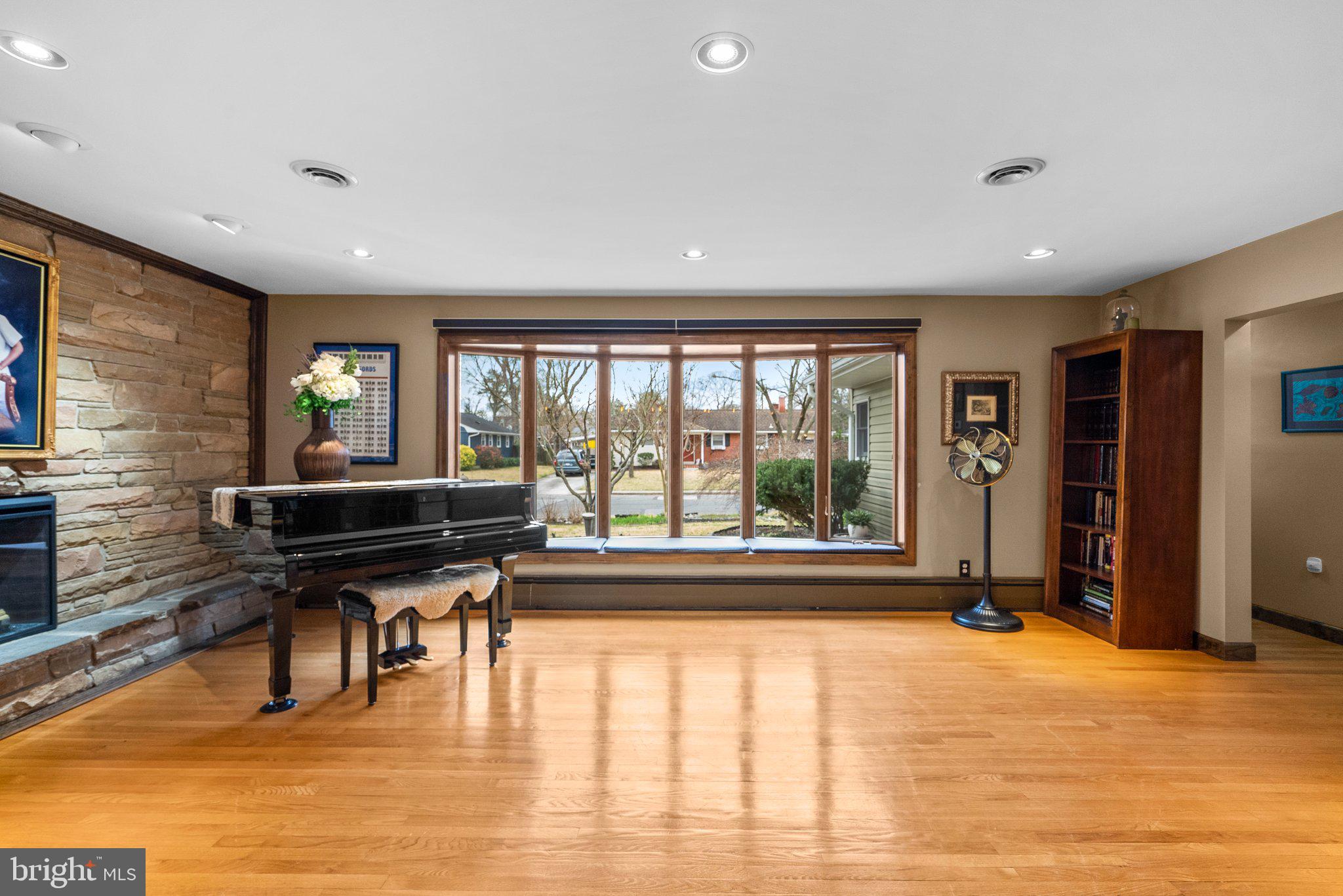 8 MARBURY ROAD