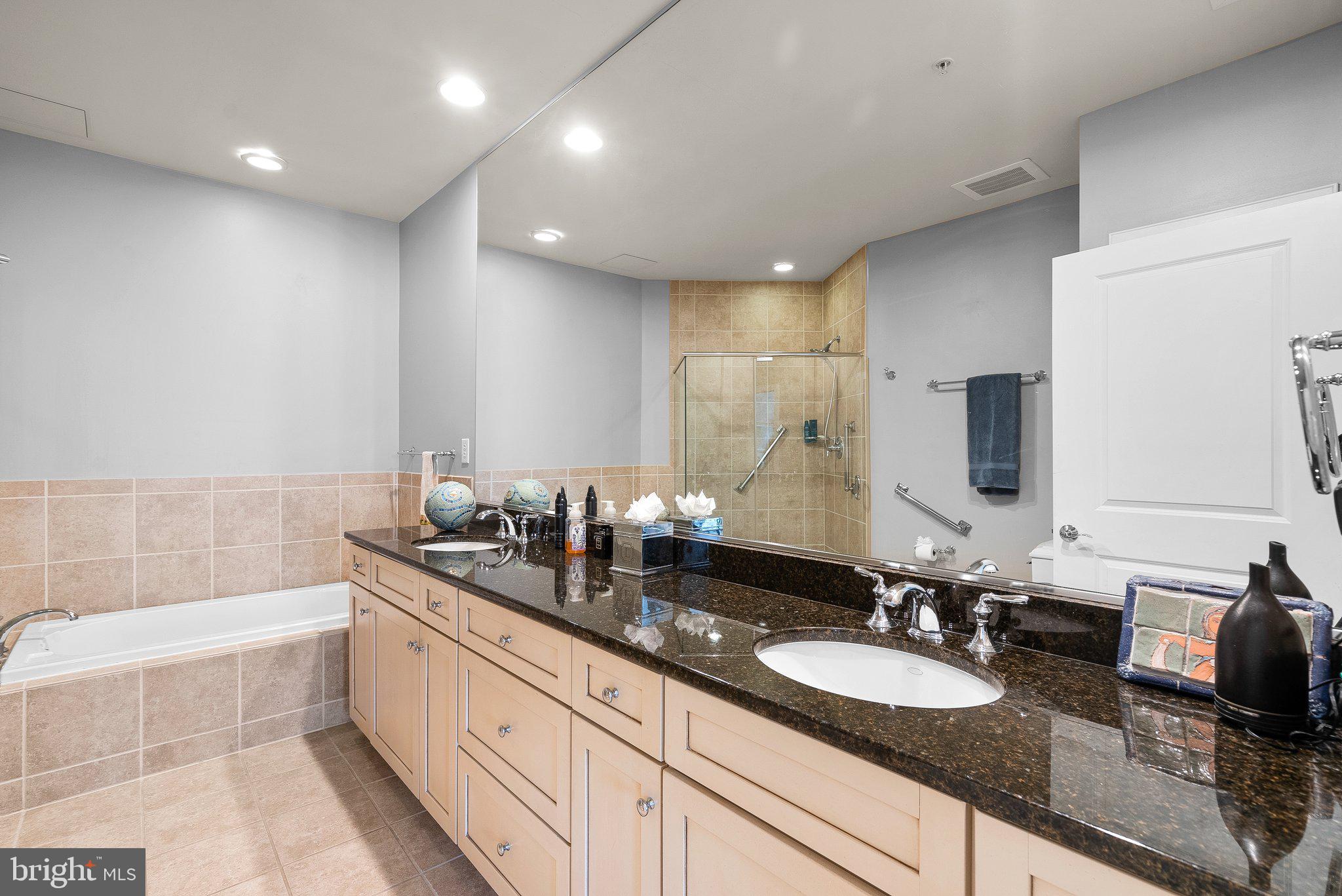 66 FRANKLIN STREET 411