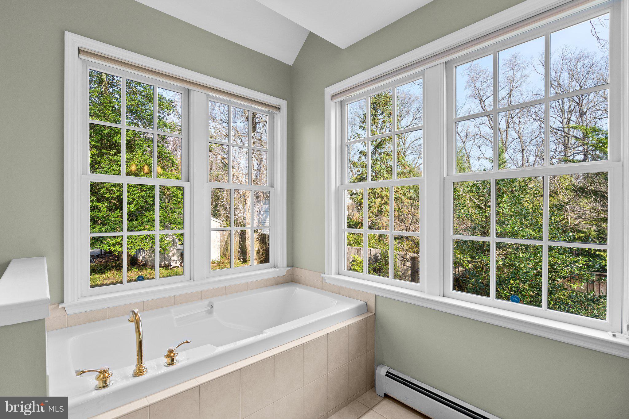 102 ASKEWTON ROAD
