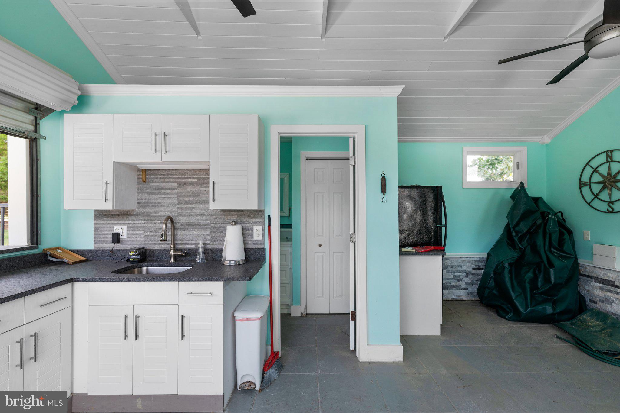 1709 BEARDS CREEK COURT