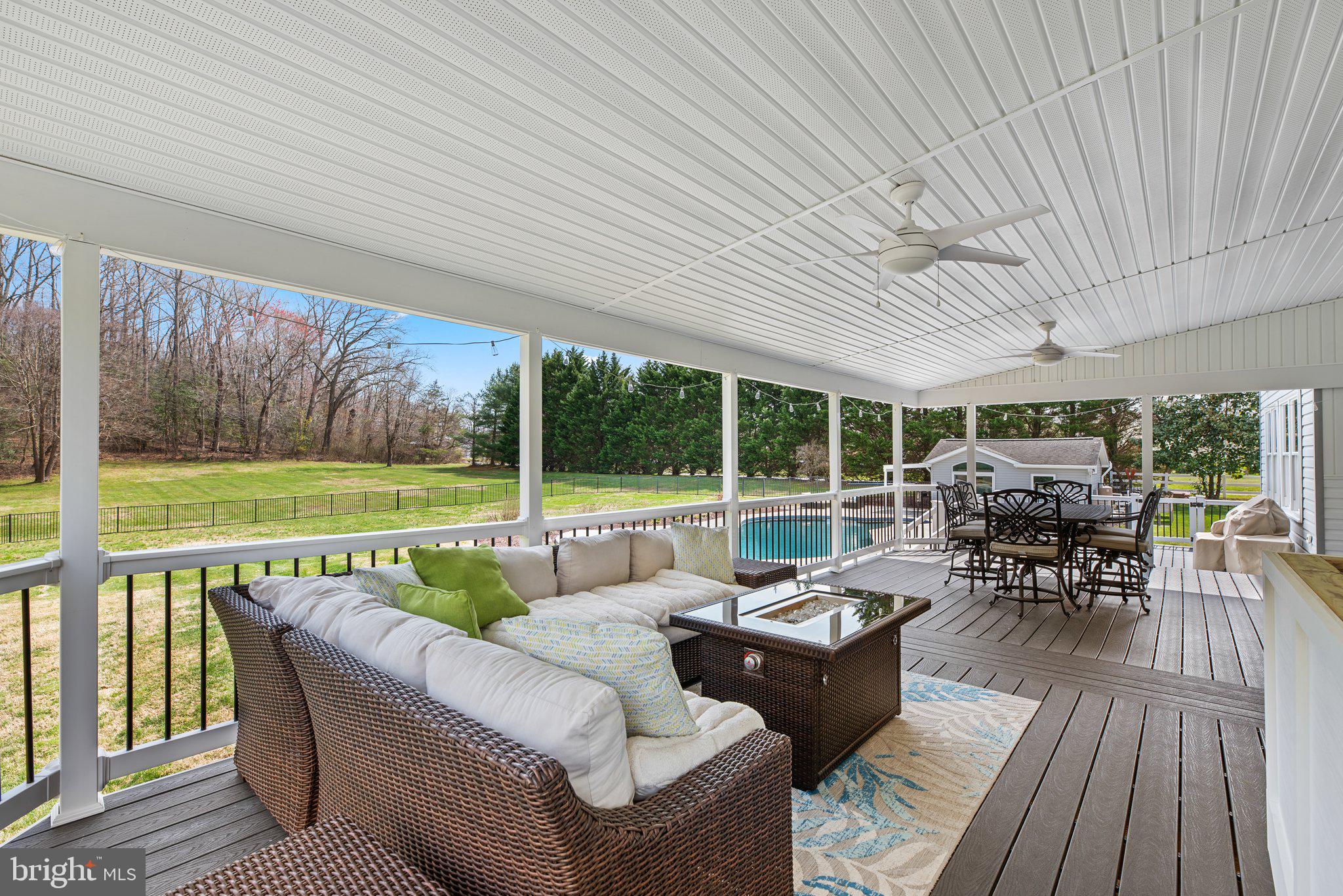 1709 BEARDS CREEK COURT