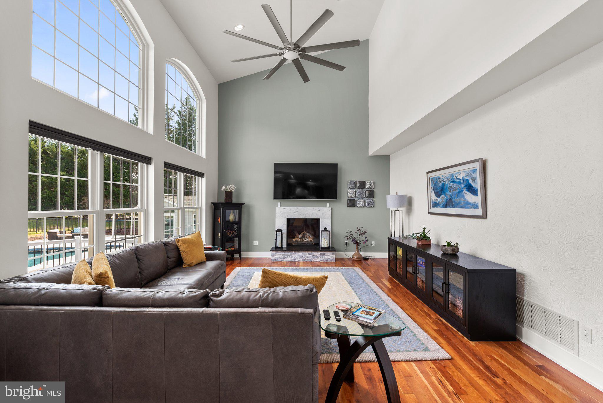 1709 BEARDS CREEK COURT