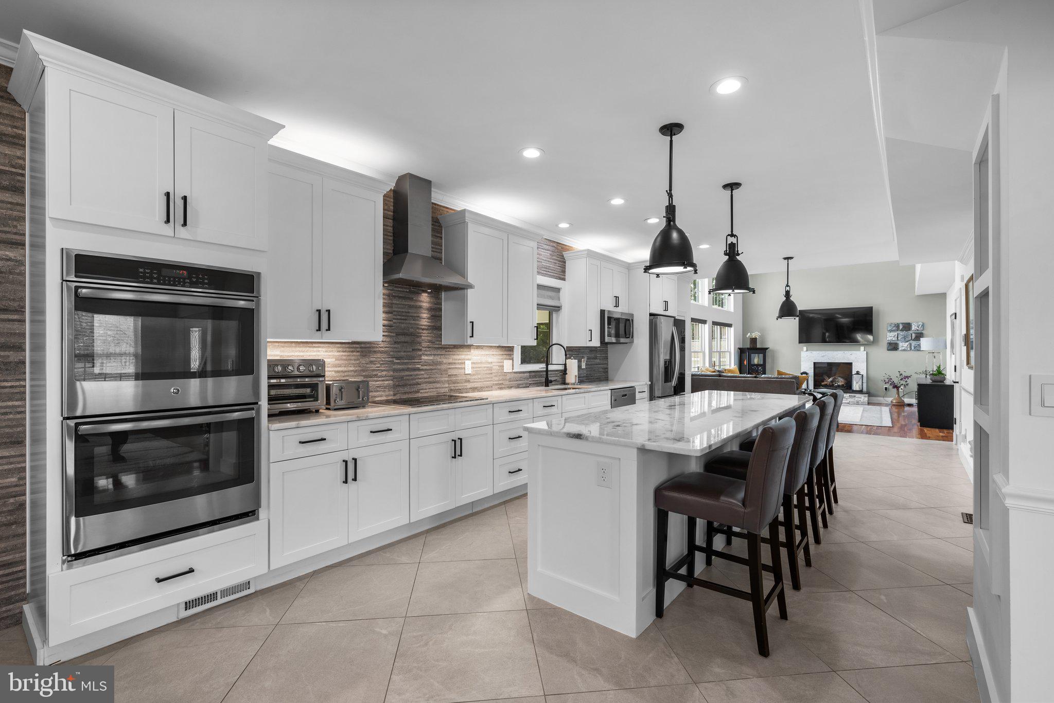 1709 BEARDS CREEK COURT