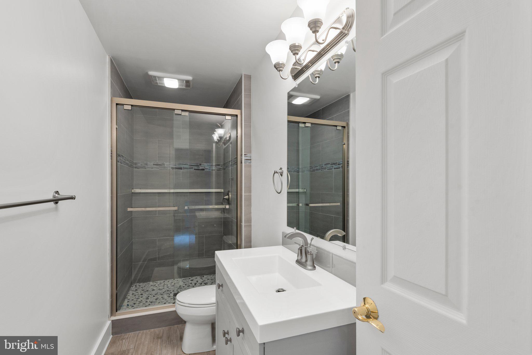 1709 BEARDS CREEK COURT