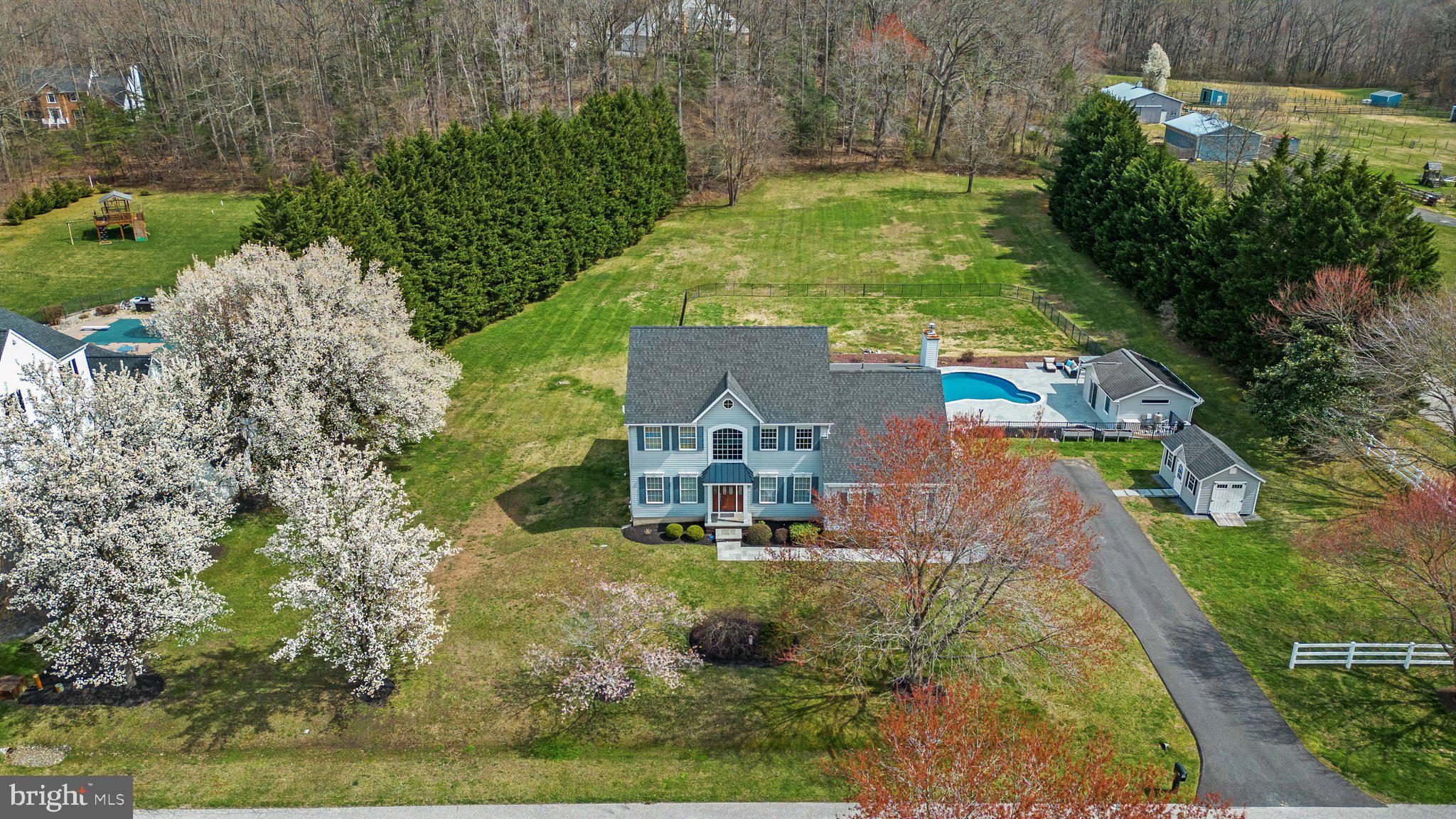 1709 BEARDS CREEK COURT