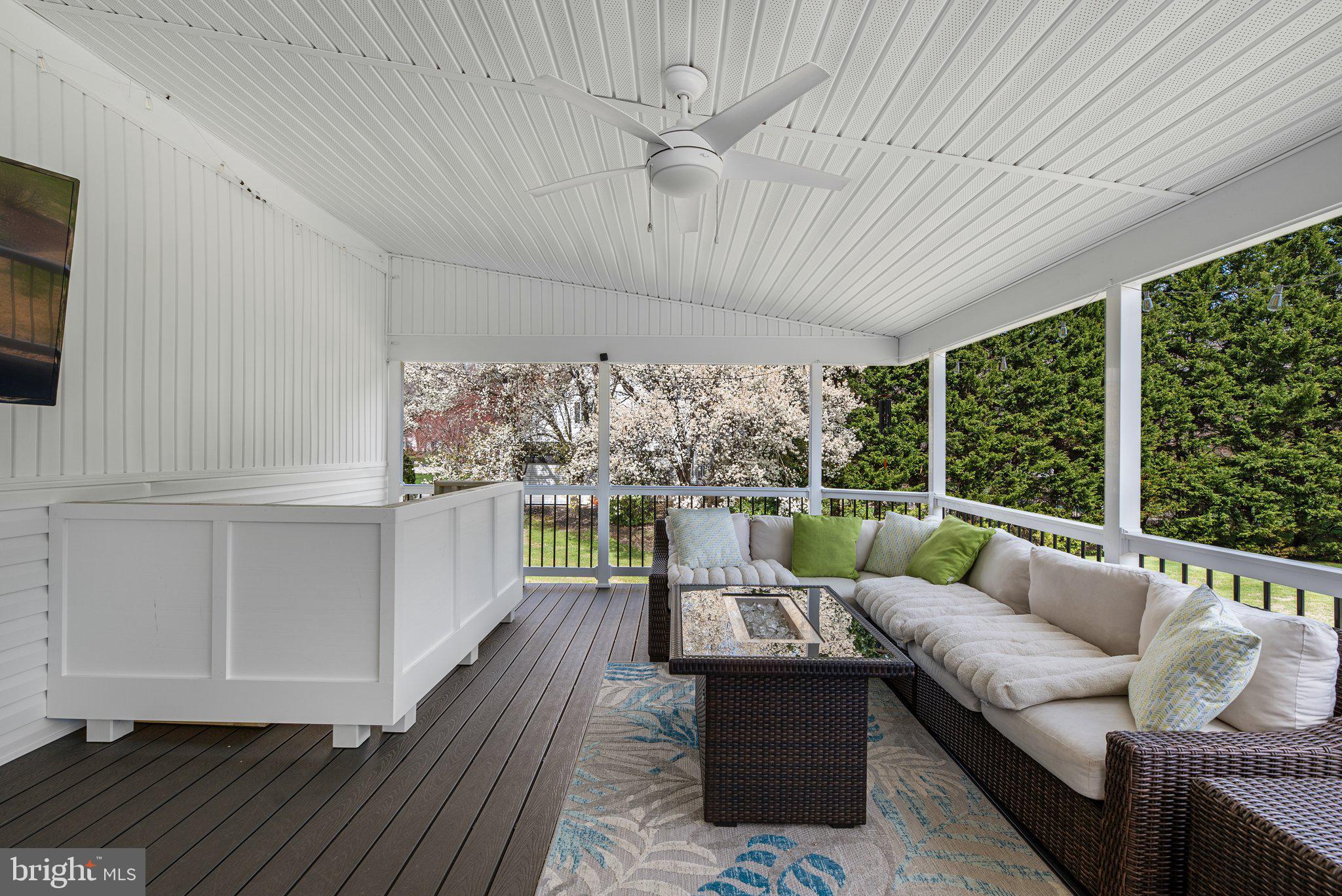 1709 BEARDS CREEK COURT