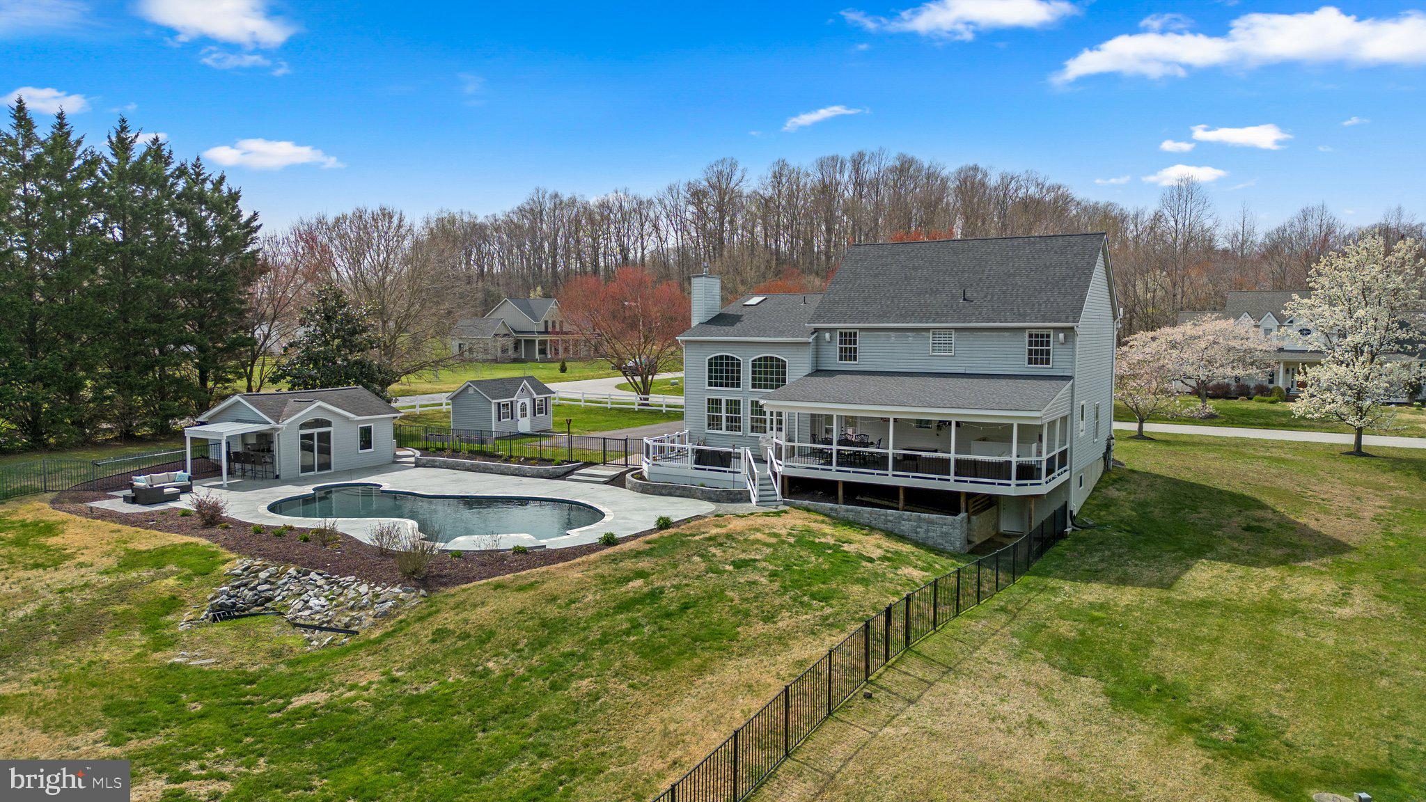 1709 BEARDS CREEK COURT
