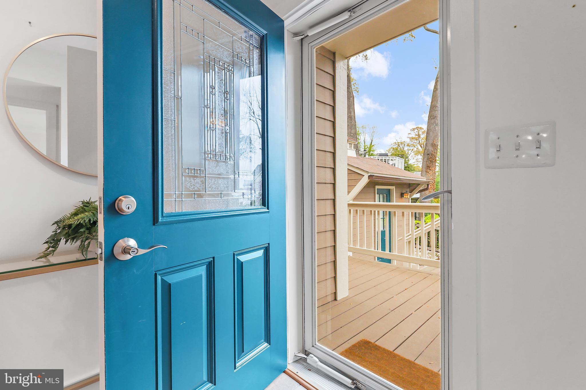 720 N RIVERSIDE DRIVE