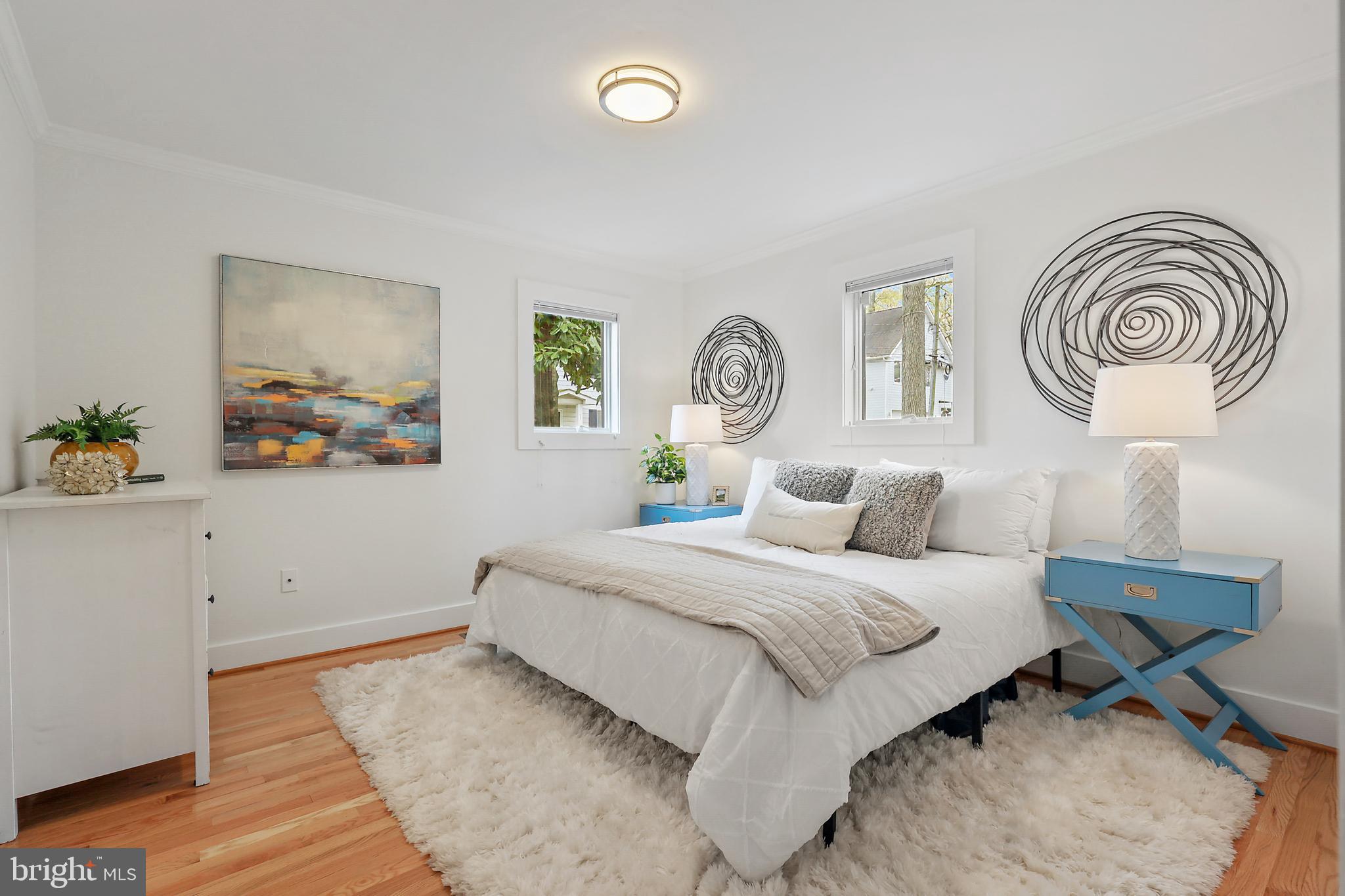 720 N RIVERSIDE DRIVE