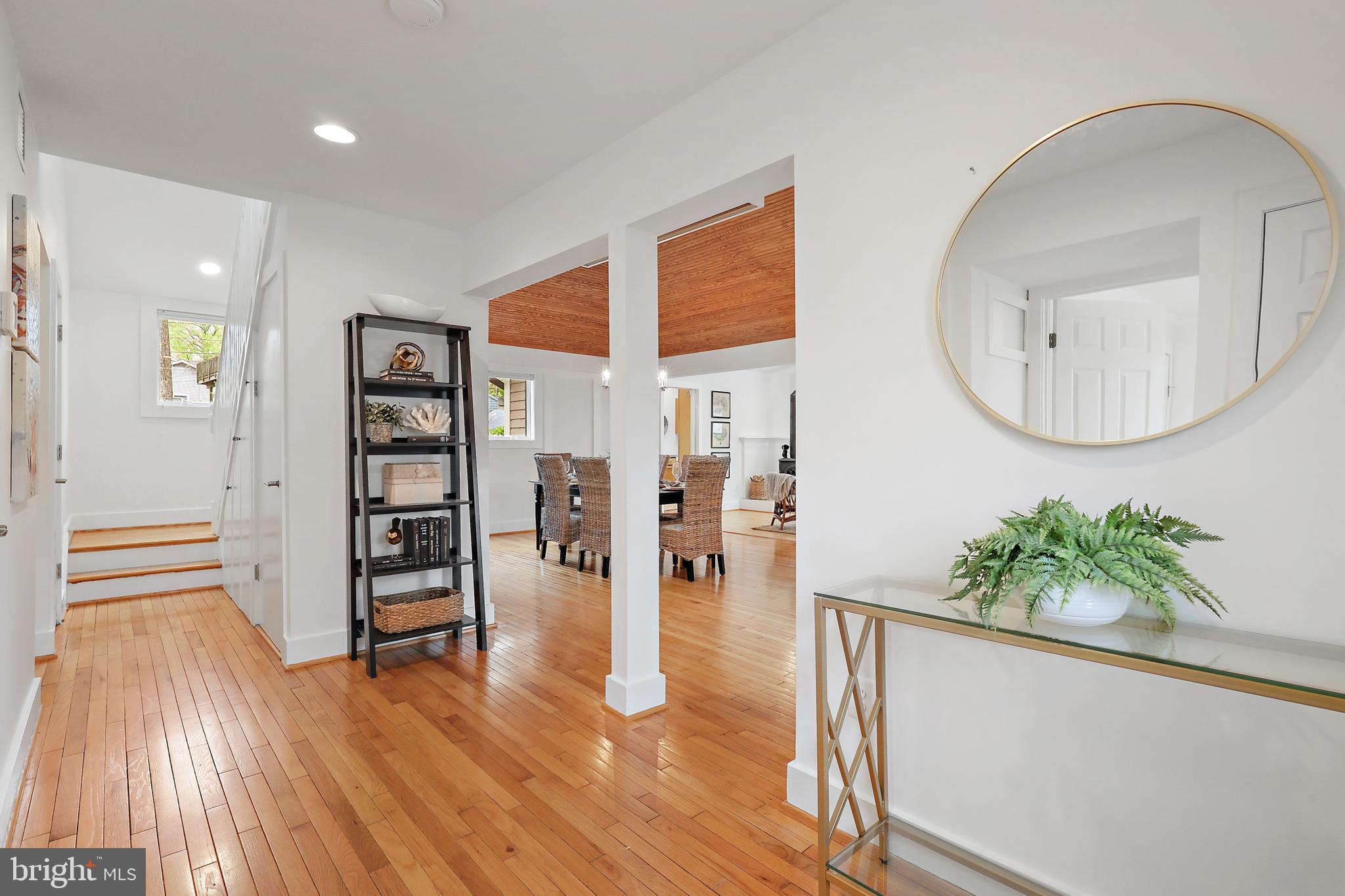 720 N RIVERSIDE DRIVE