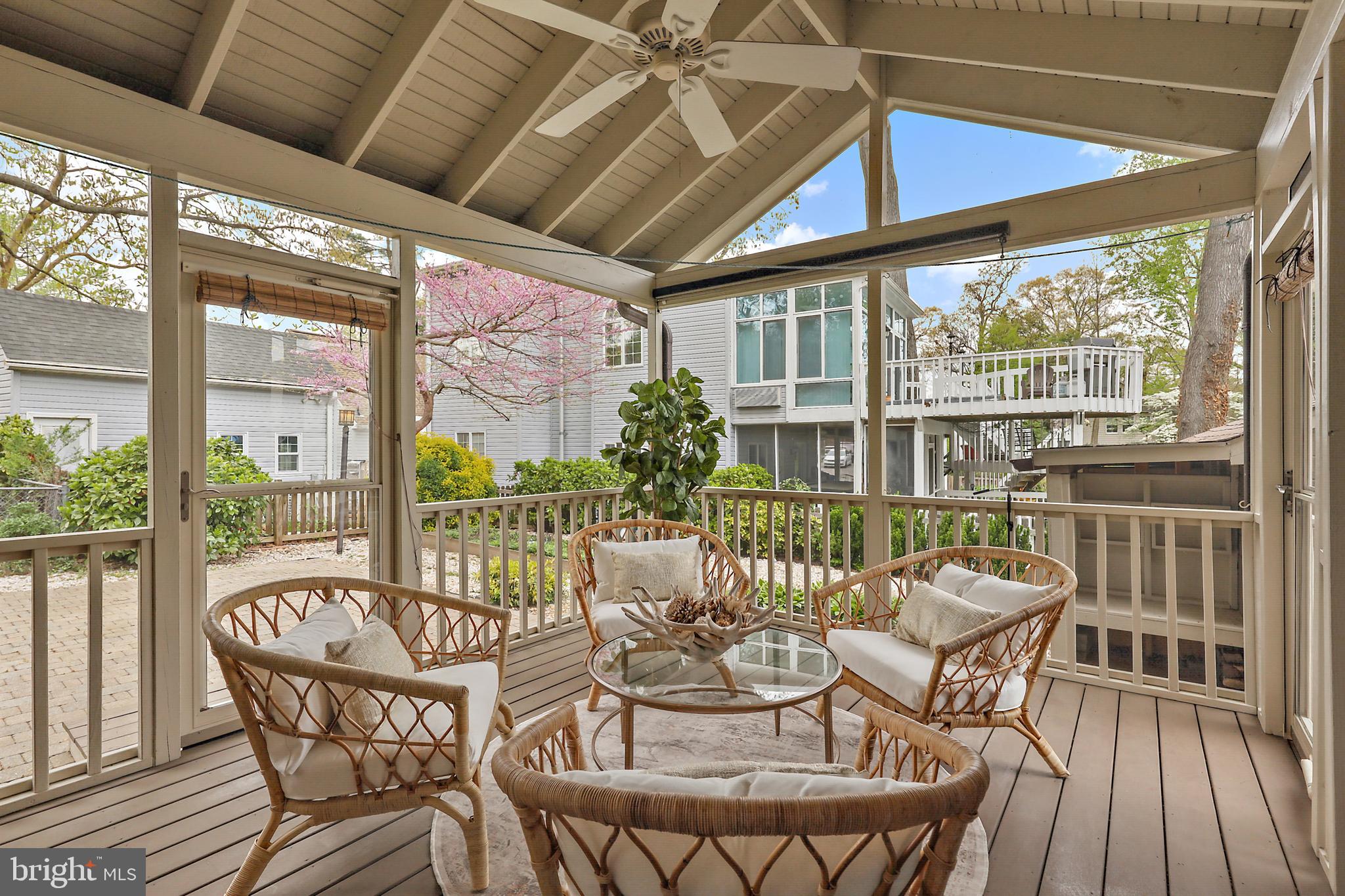 720 N RIVERSIDE DRIVE