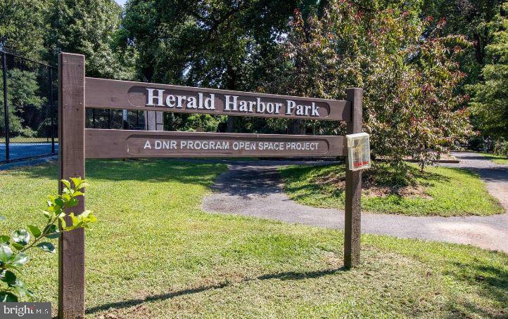 720 N RIVERSIDE DRIVE