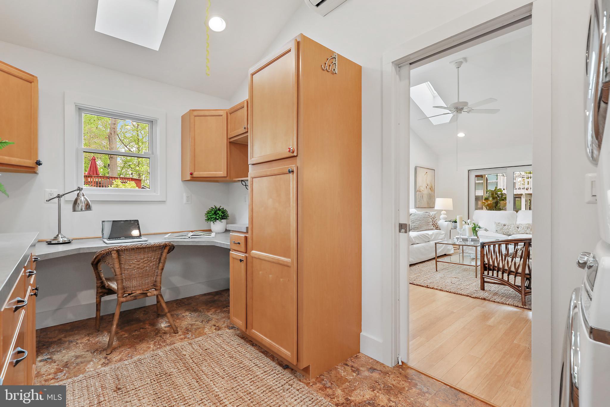 720 N RIVERSIDE DRIVE