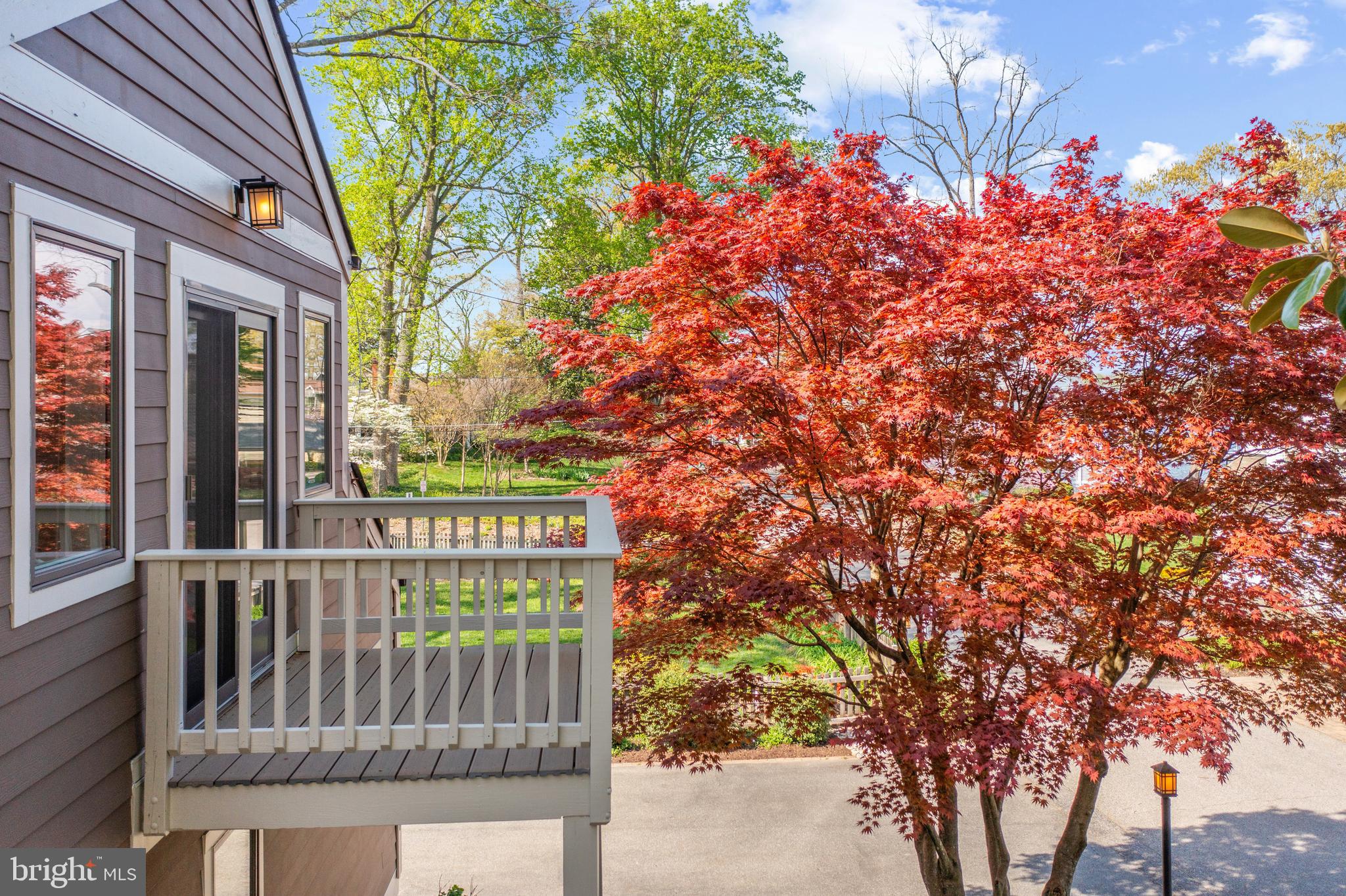 720 N RIVERSIDE DRIVE