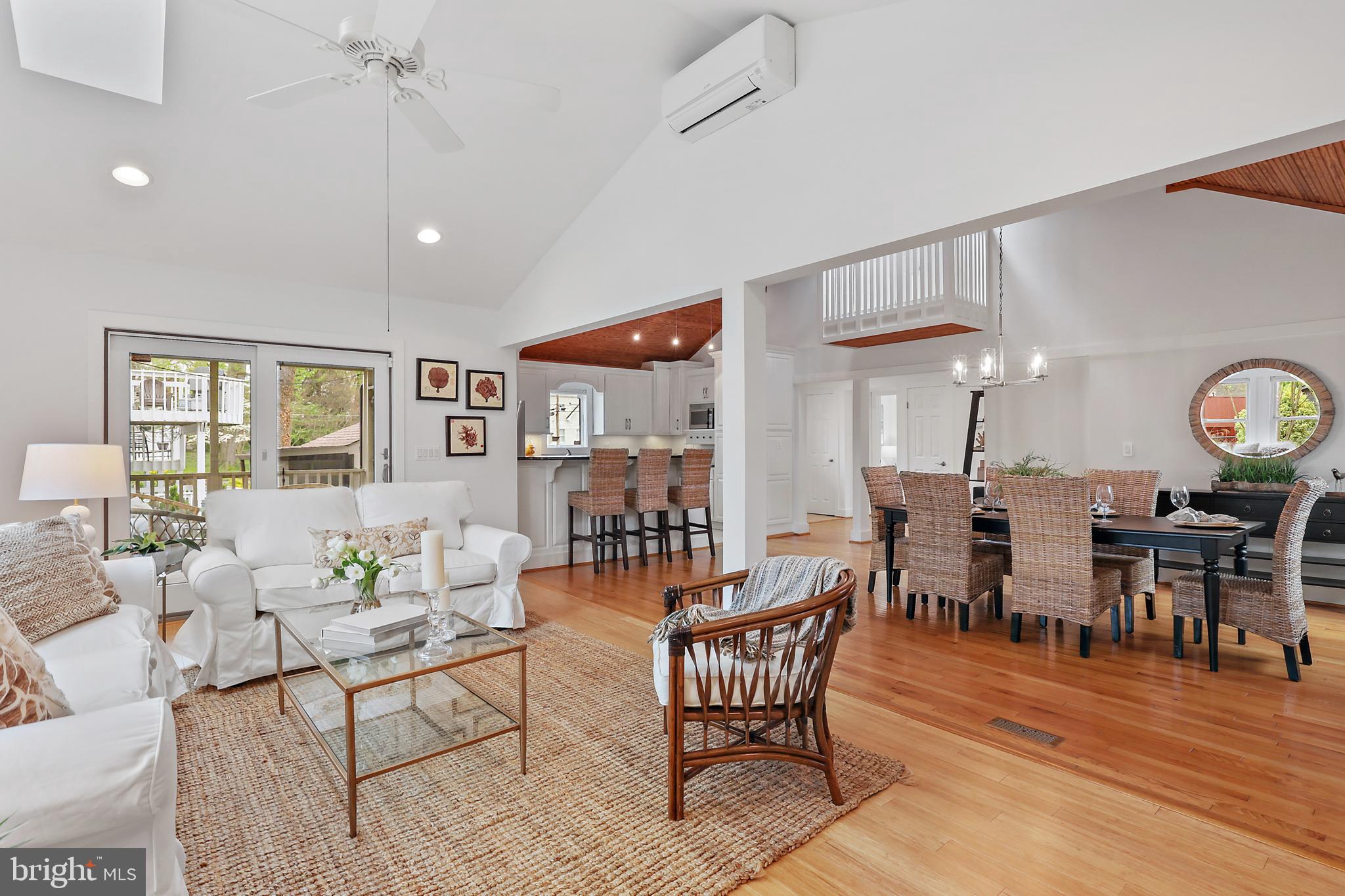 720 N RIVERSIDE DRIVE