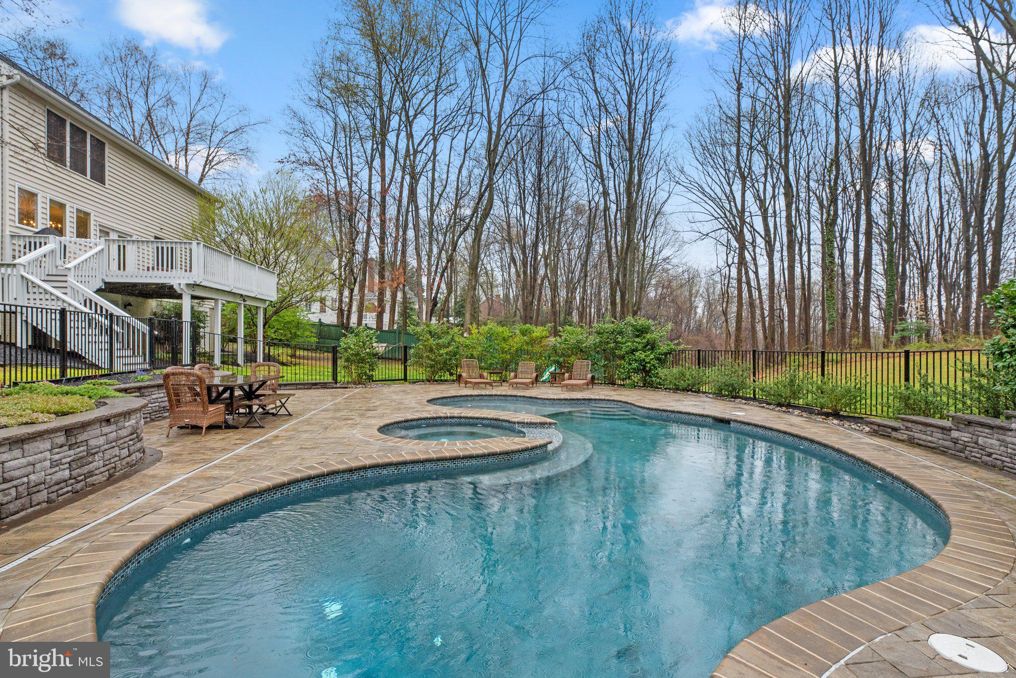 650 SEAN DRIVE
