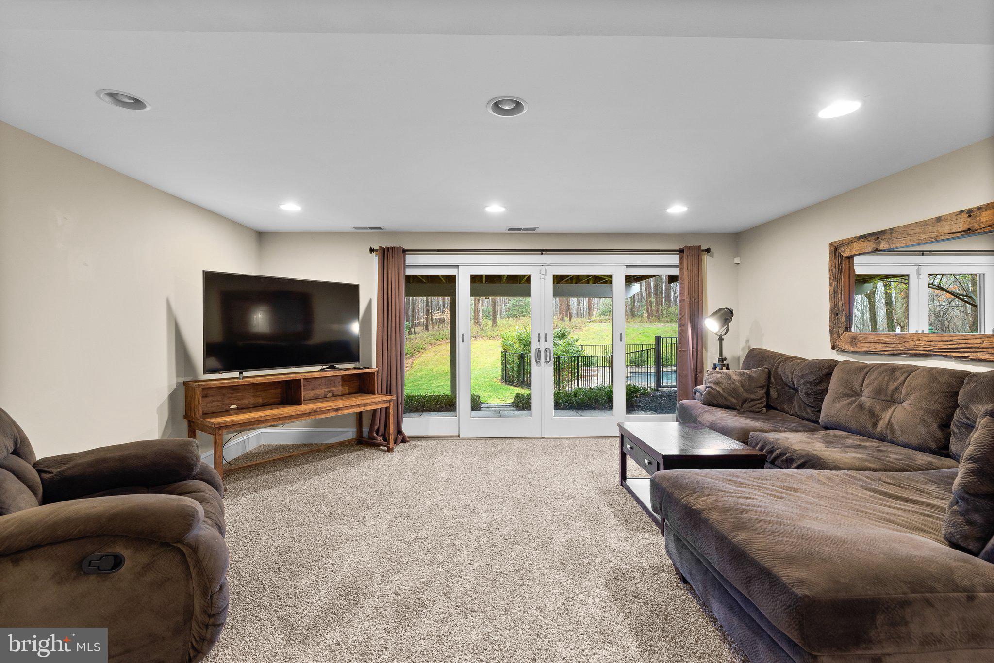 650 SEAN DRIVE