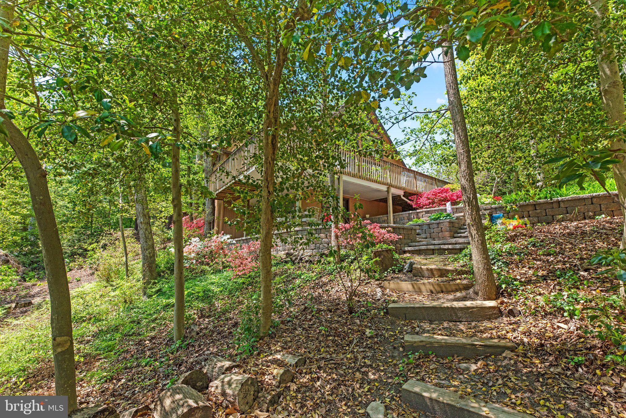 865 BUCKINGHAM COVE ROAD