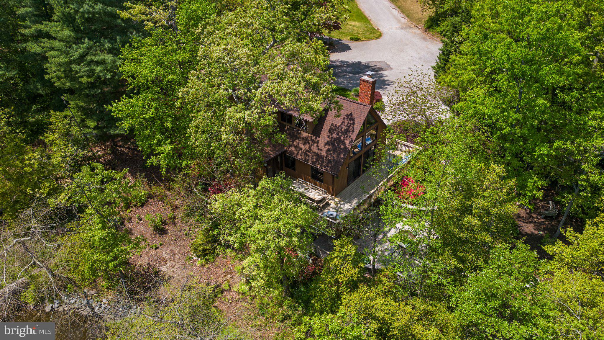 865 BUCKINGHAM COVE ROAD