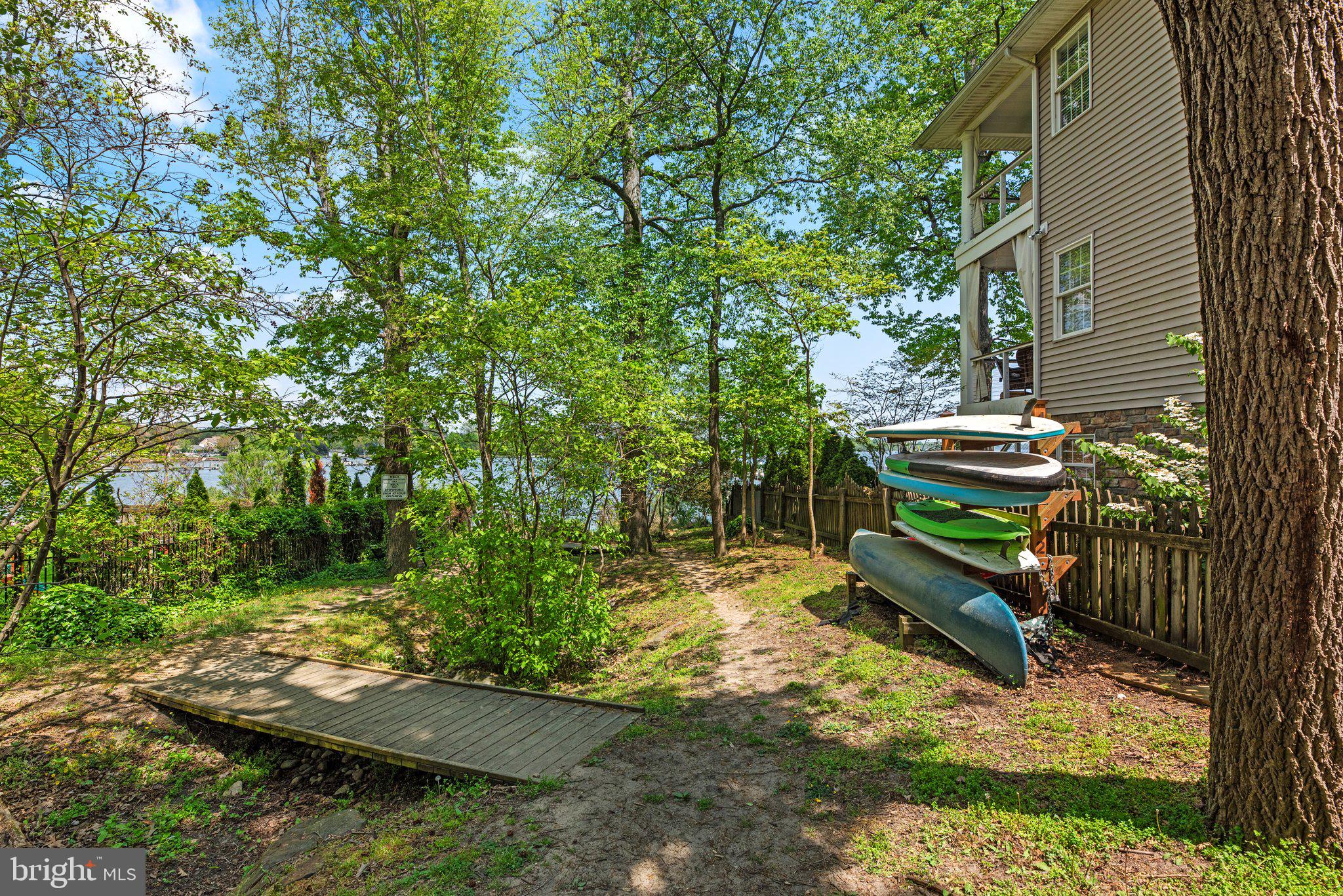 865 BUCKINGHAM COVE ROAD