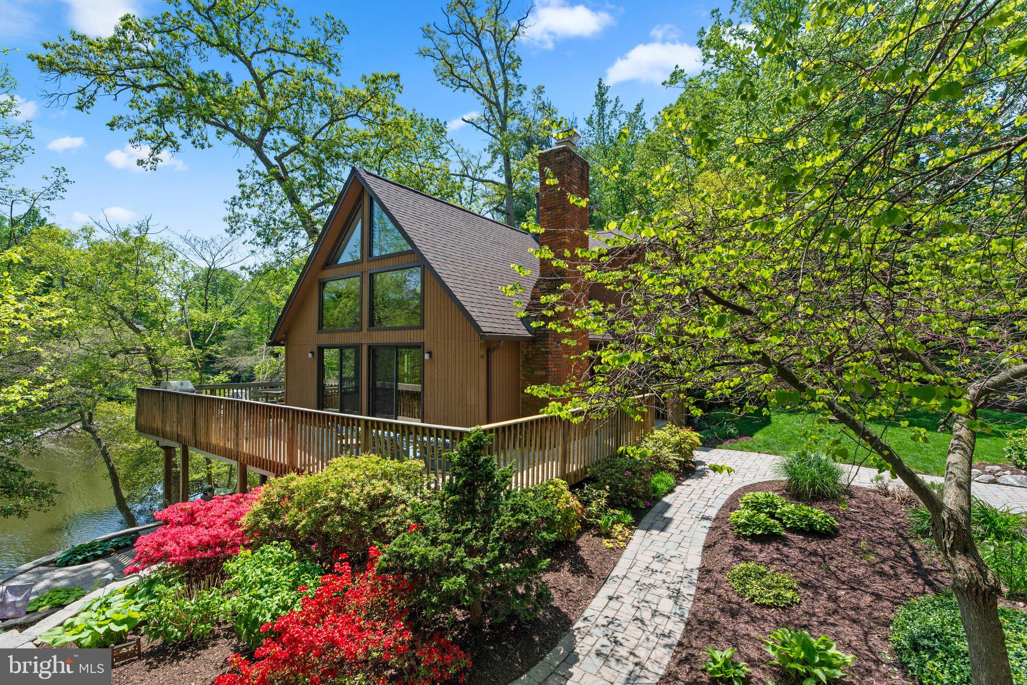 865 BUCKINGHAM COVE ROAD