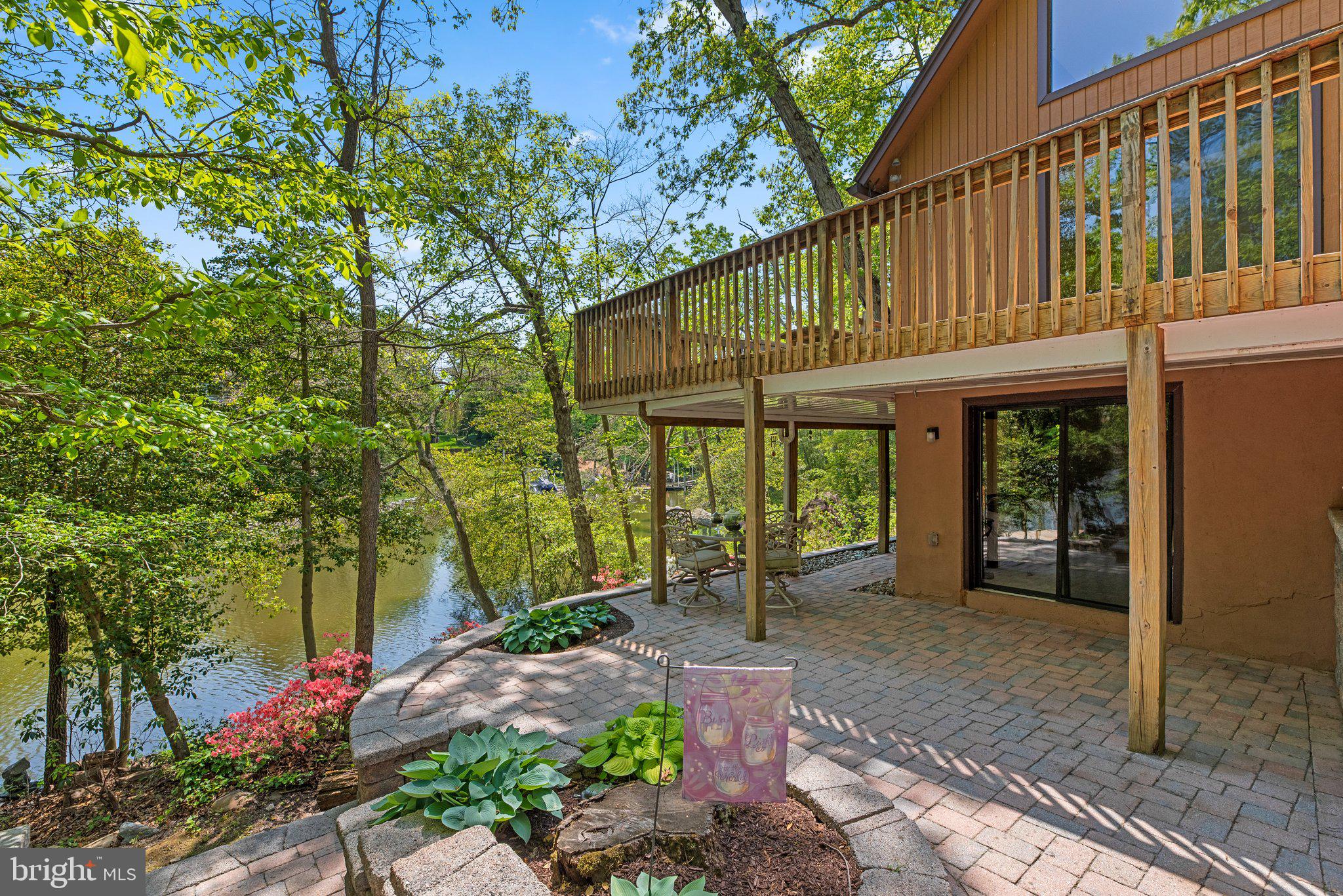 865 BUCKINGHAM COVE ROAD