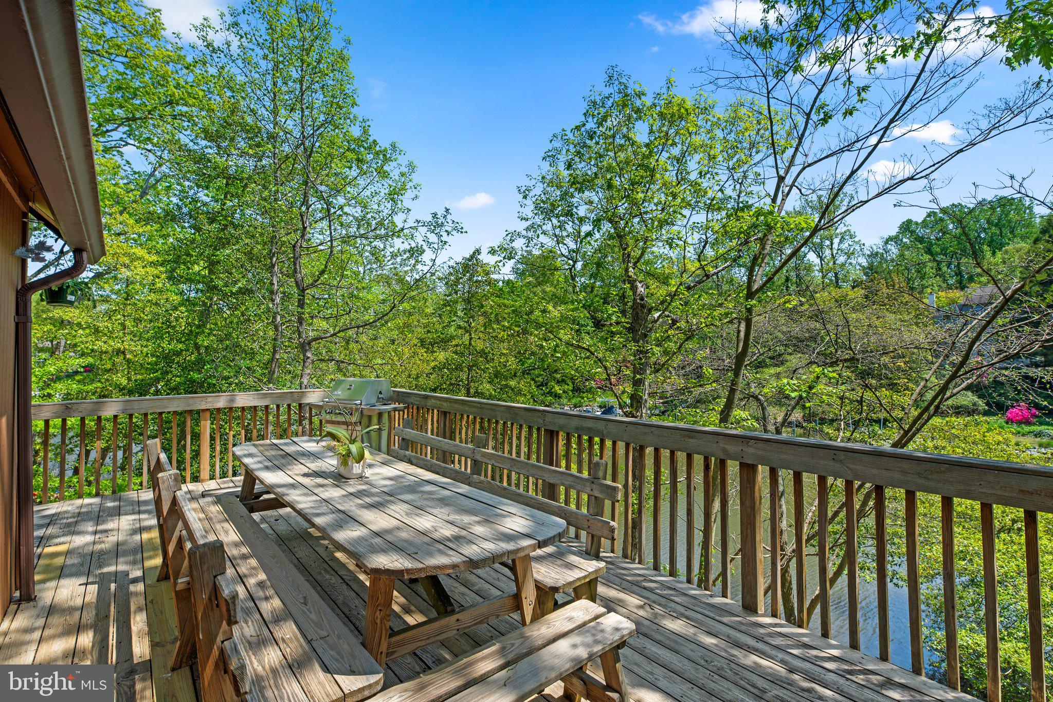 865 BUCKINGHAM COVE ROAD