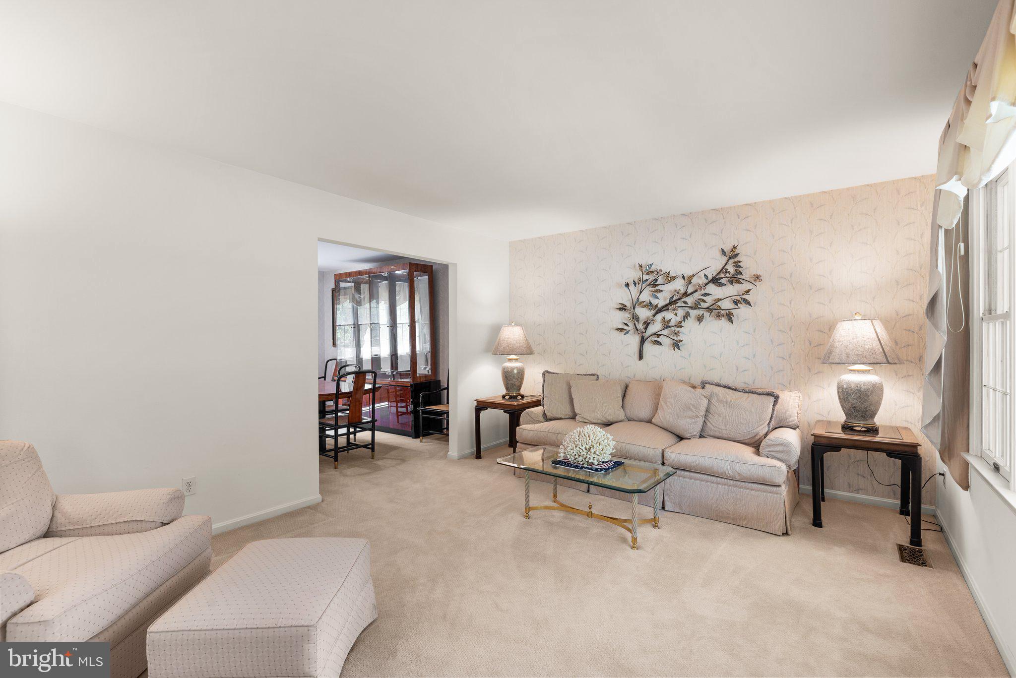 866 TWIN HARBOR DRIVE