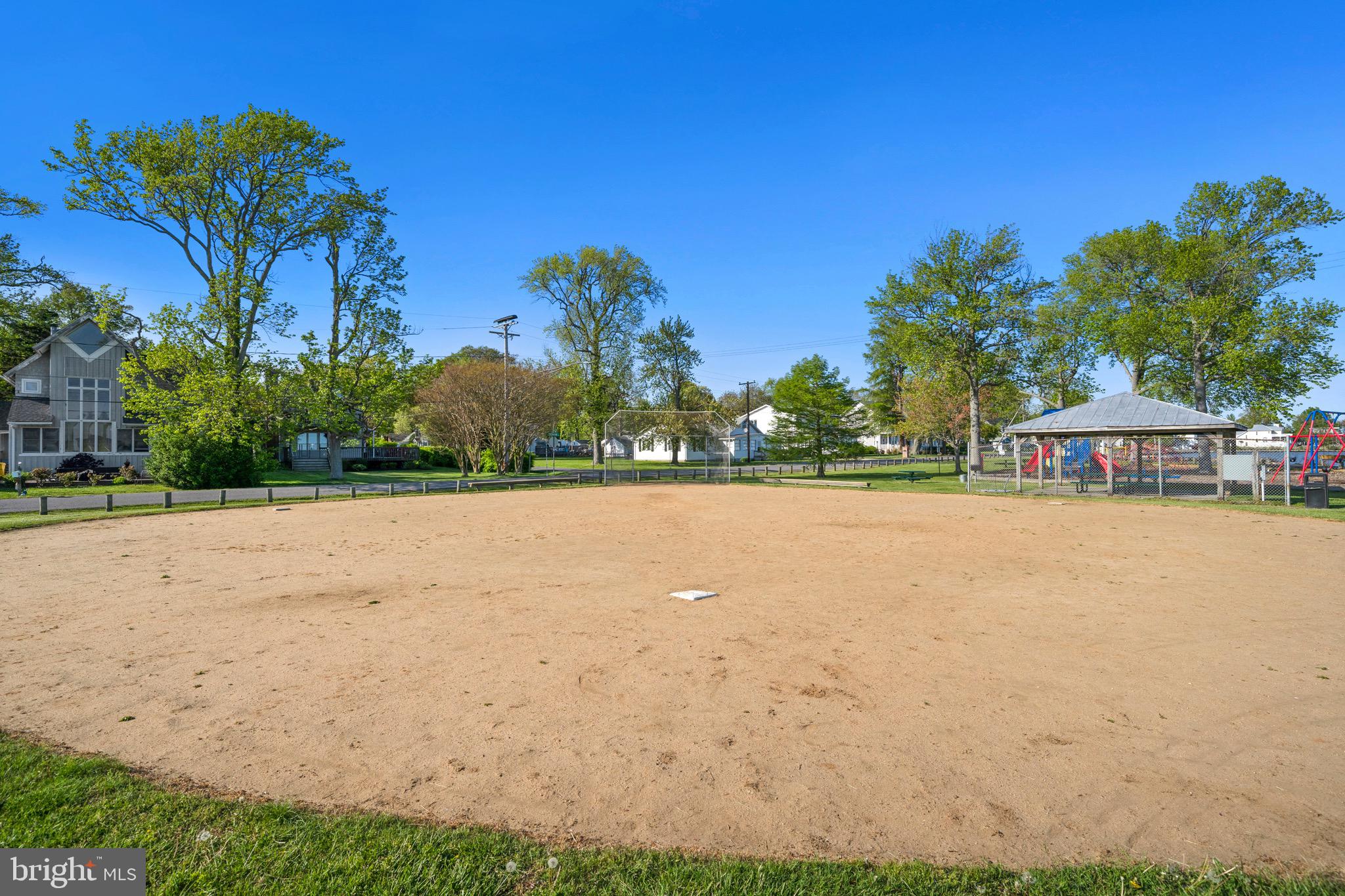 5630 DARTMOUTH STREET