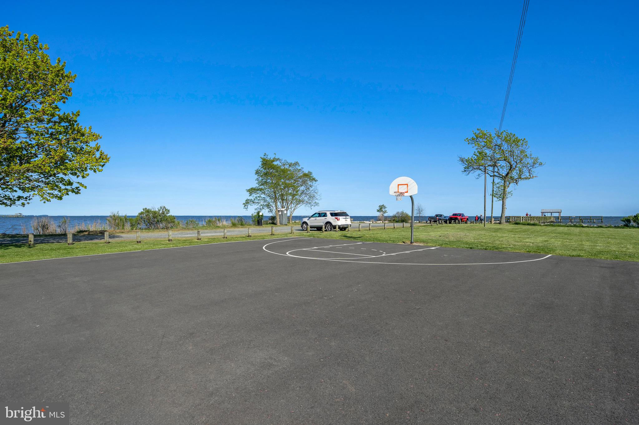 5630 DARTMOUTH STREET