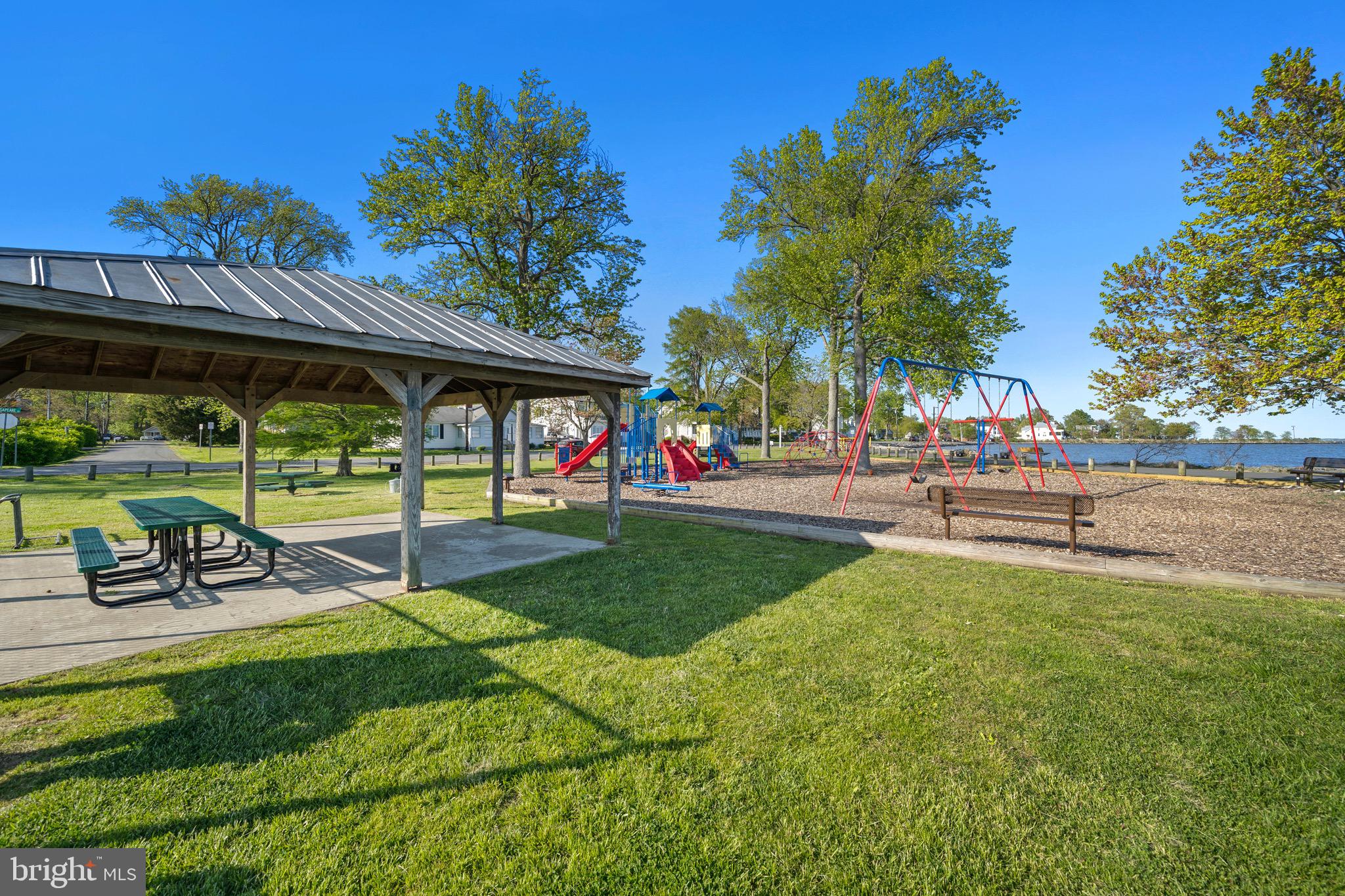 5630 DARTMOUTH STREET