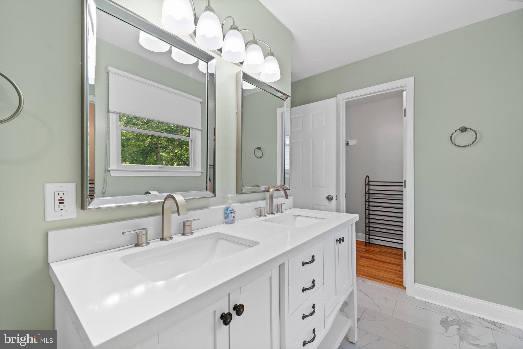 5630 DARTMOUTH STREET