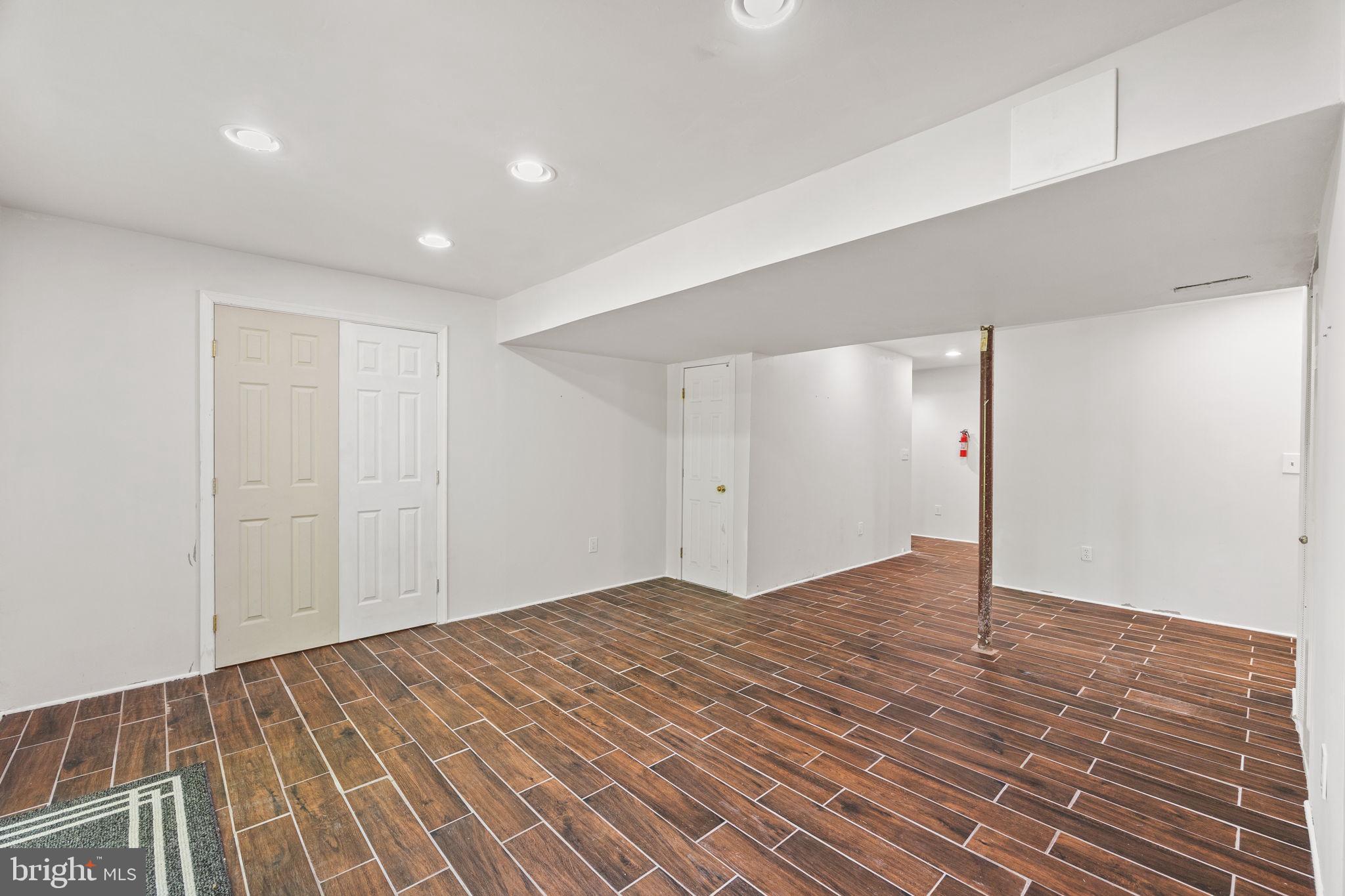 1204 CECILIA COURT