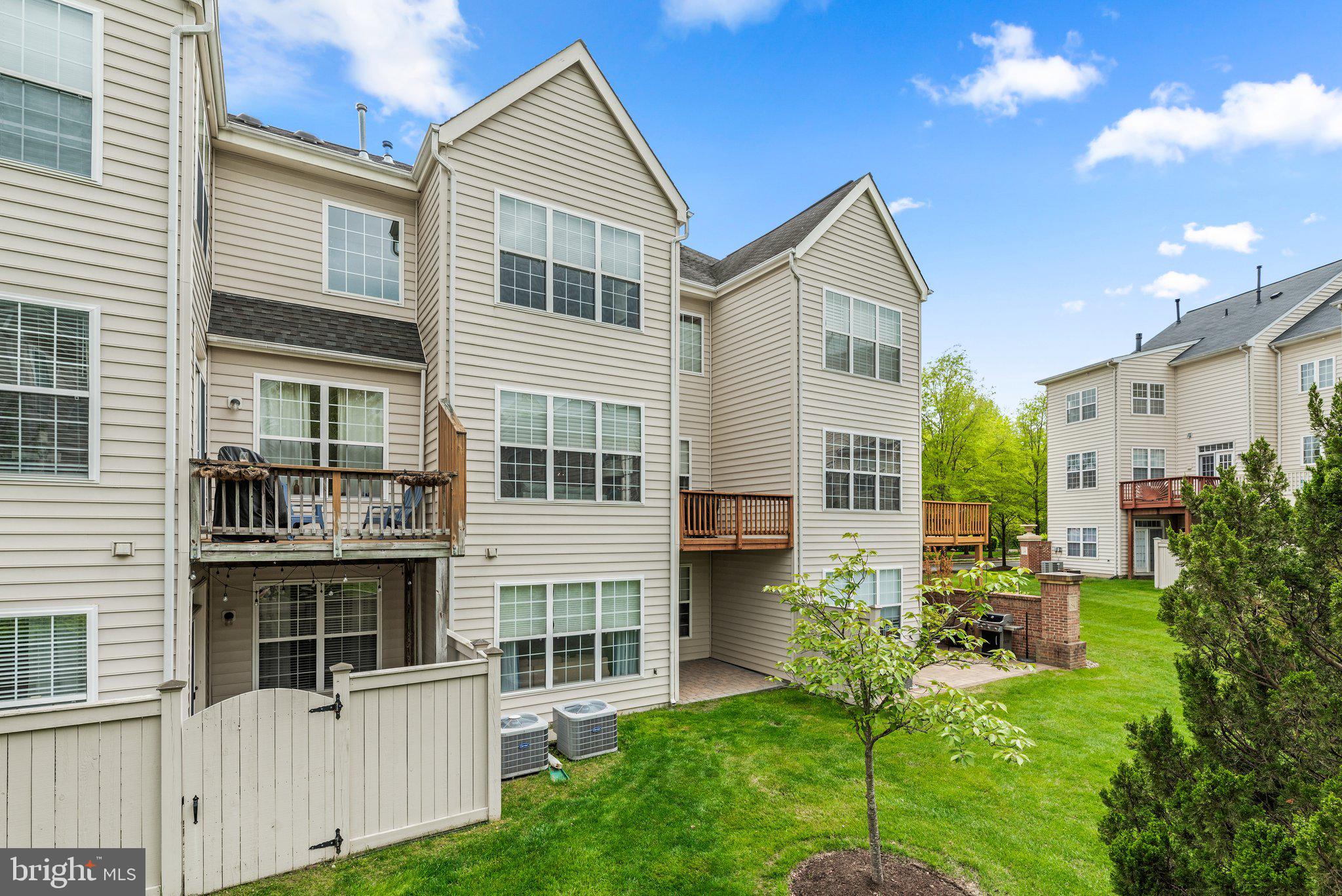 2308 NOBLEWOOD ROAD