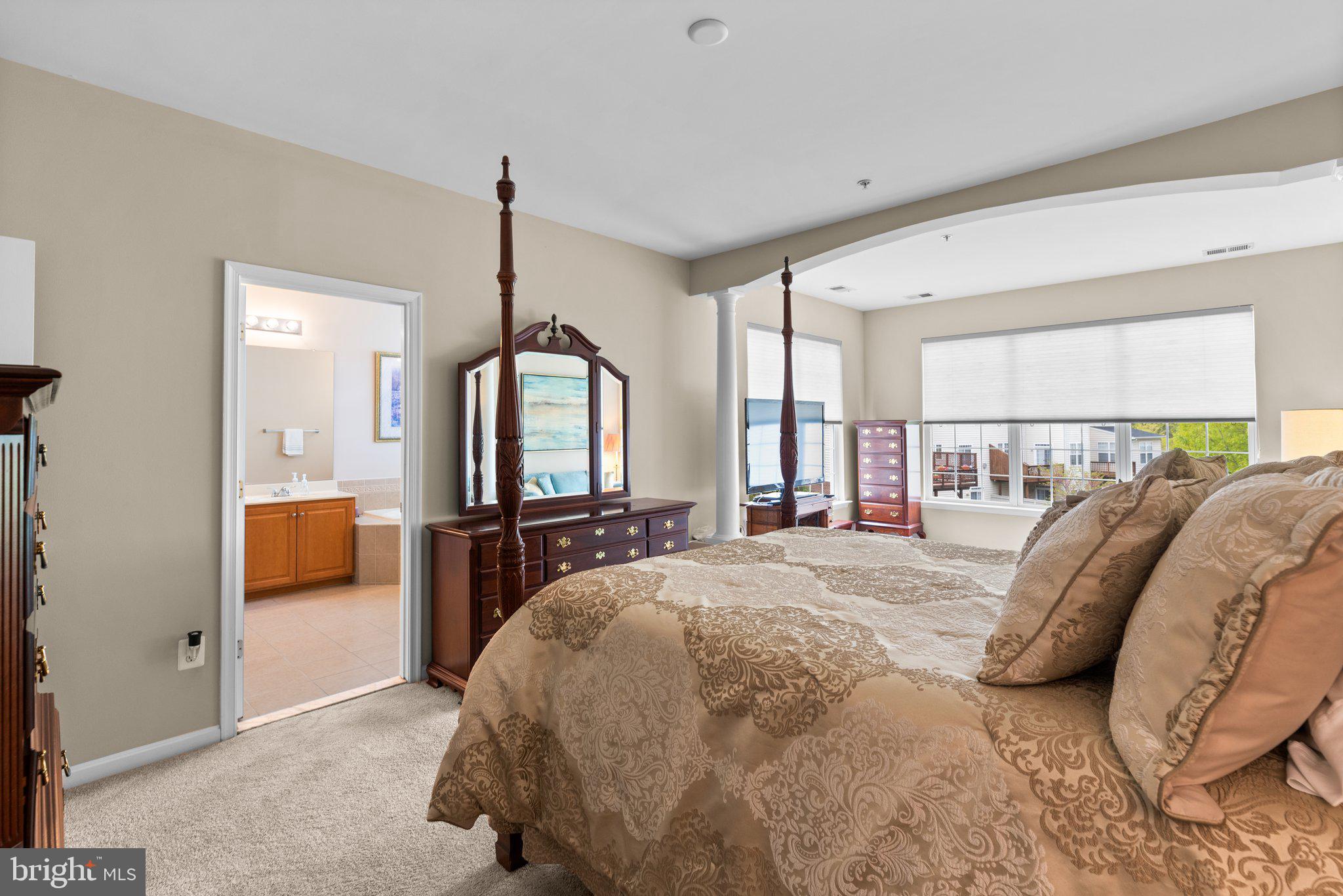 2308 NOBLEWOOD ROAD