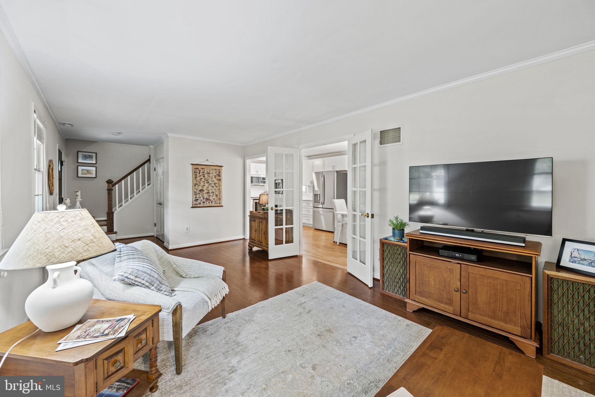 1504 MANOR VIEW ROAD