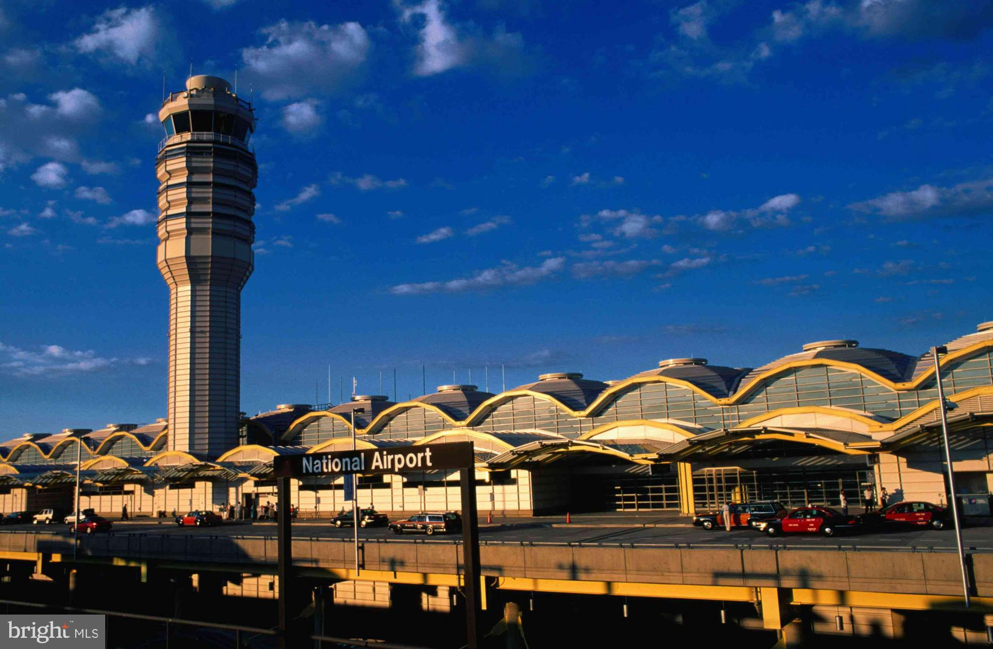 1504 MANOR VIEW ROAD