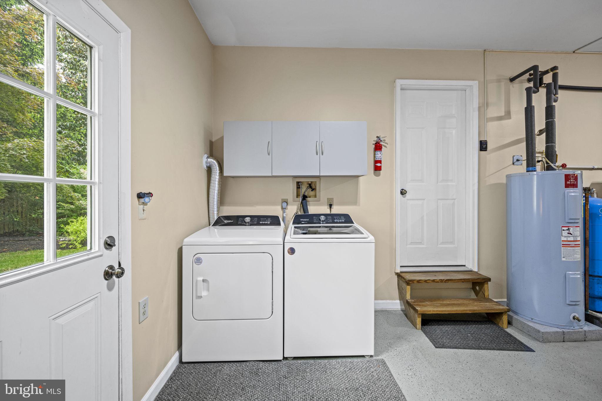 1504 MANOR VIEW ROAD