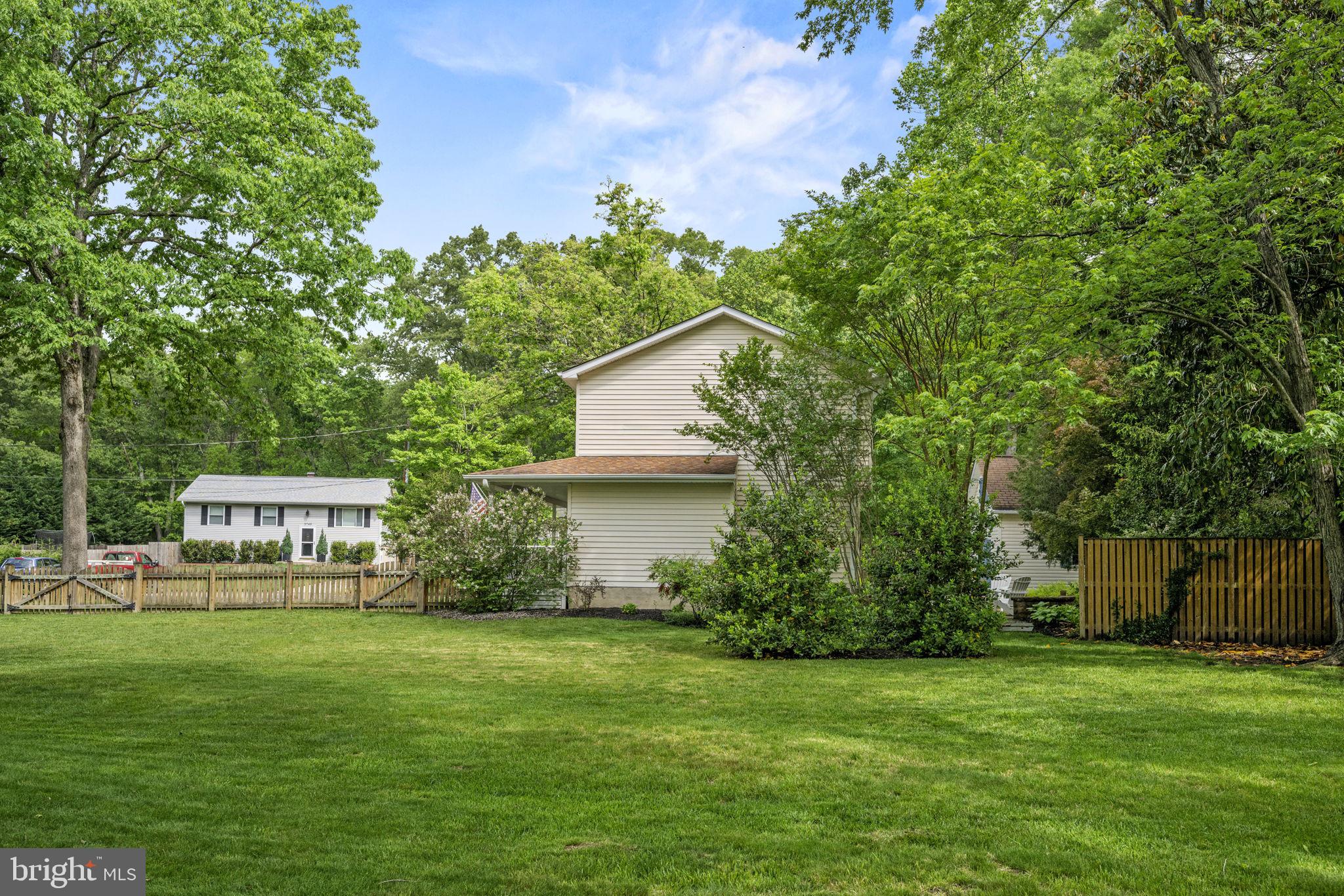 1504 MANOR VIEW ROAD