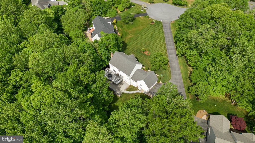 1221 TAILWIND COURT