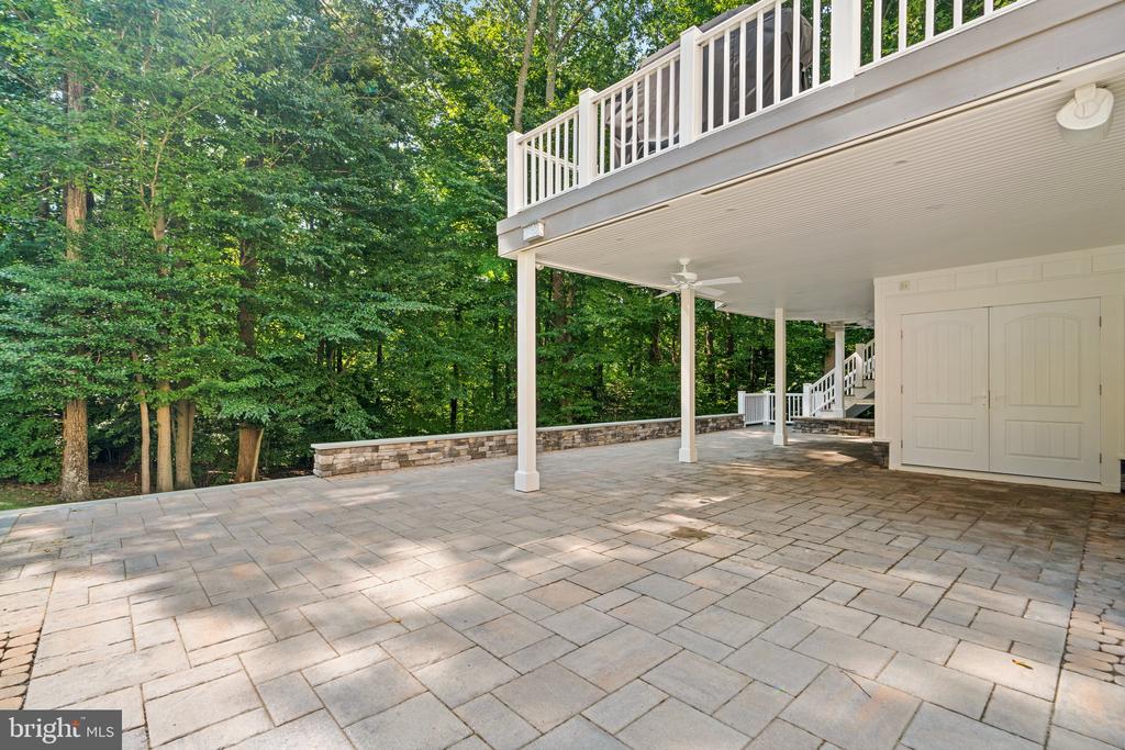 1221 TAILWIND COURT