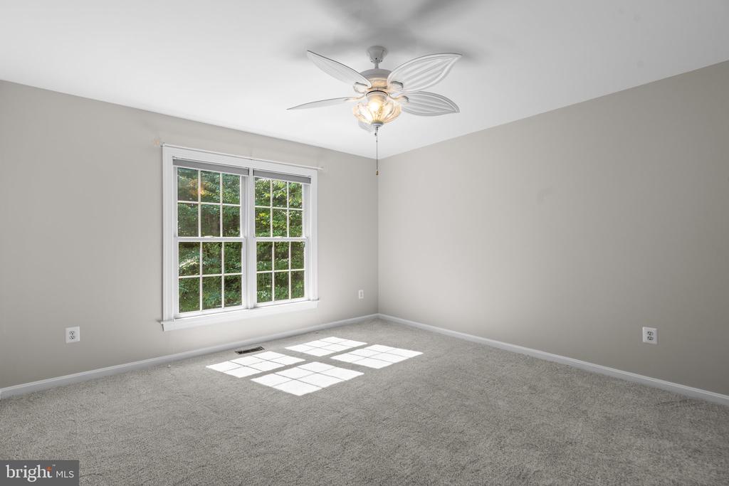 1221 TAILWIND COURT