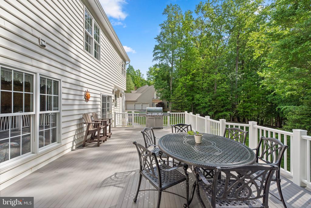 1221 TAILWIND COURT