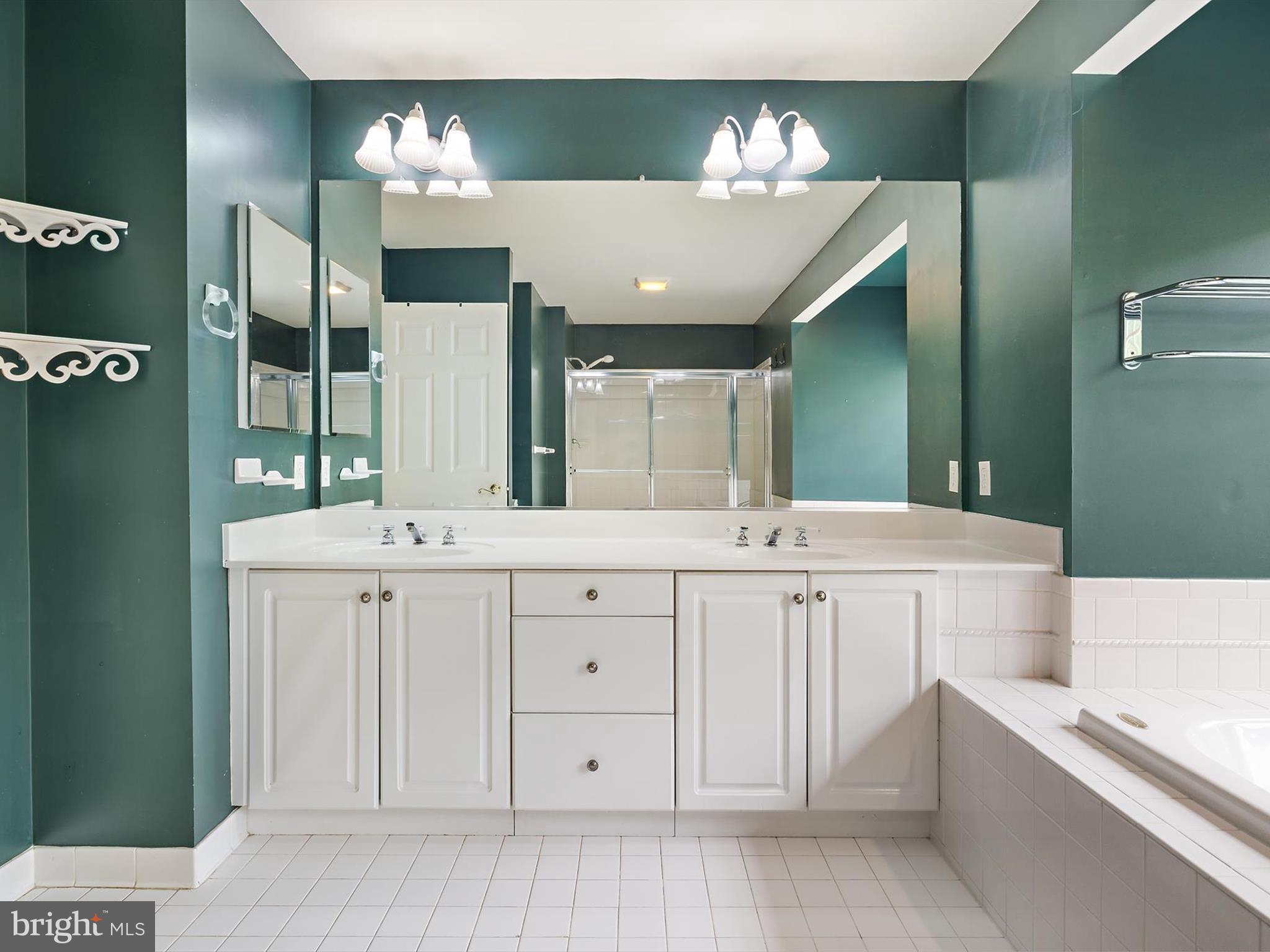 8380 SCARLET GLEN COURT