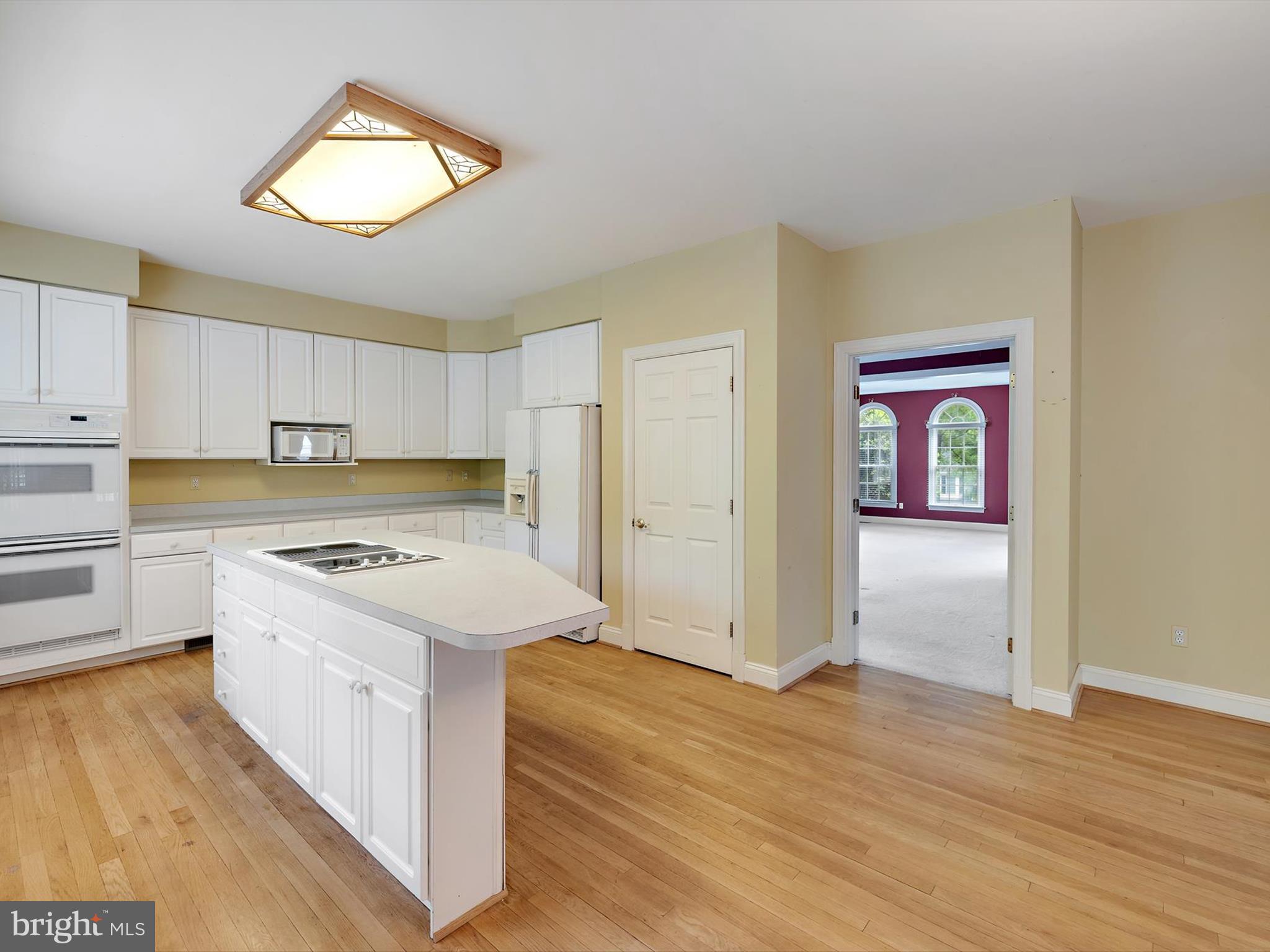 8380 SCARLET GLEN COURT