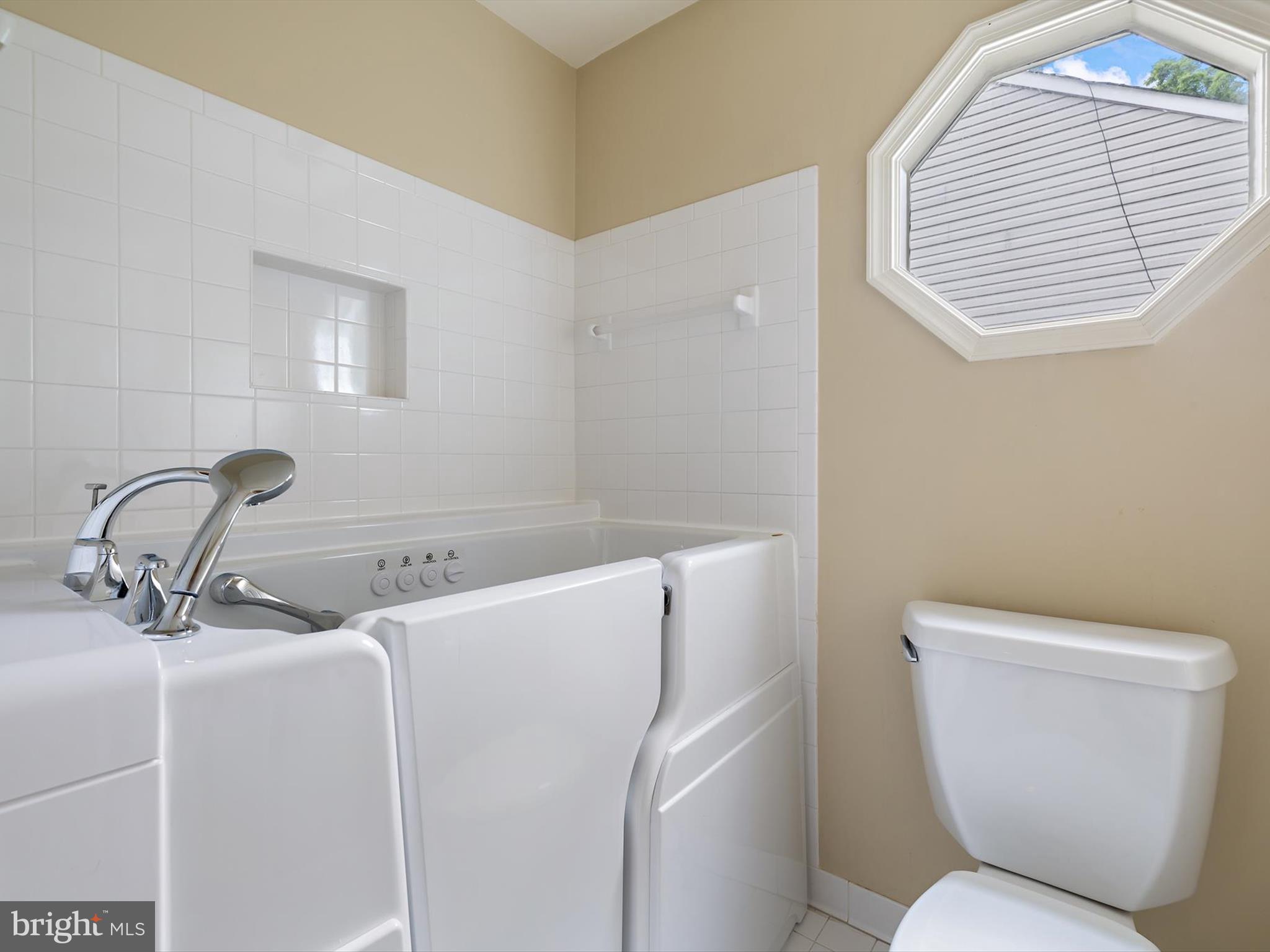 8380 SCARLET GLEN COURT